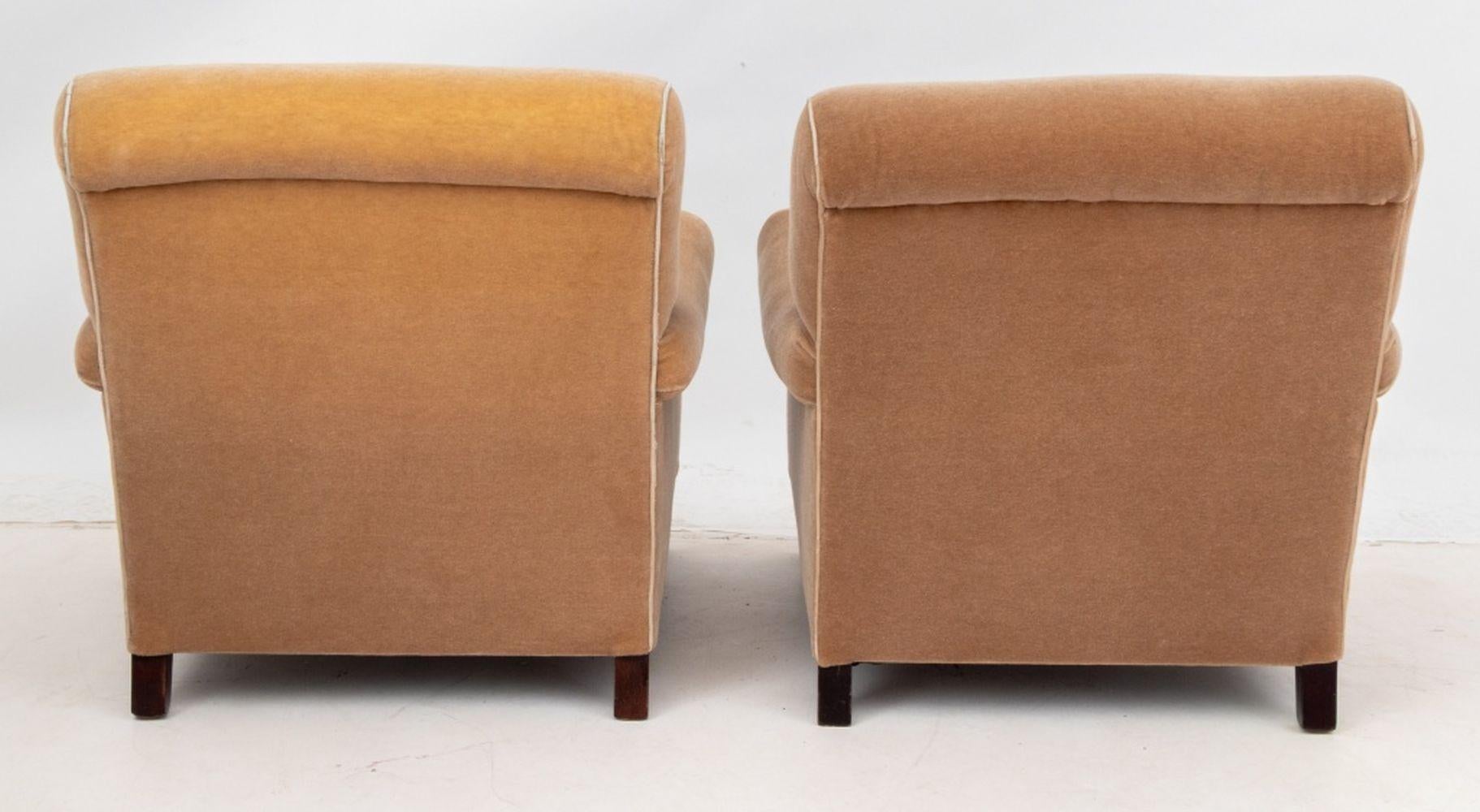 Beige Mohair Upholstered Easy Chairs, Pair en venta 1