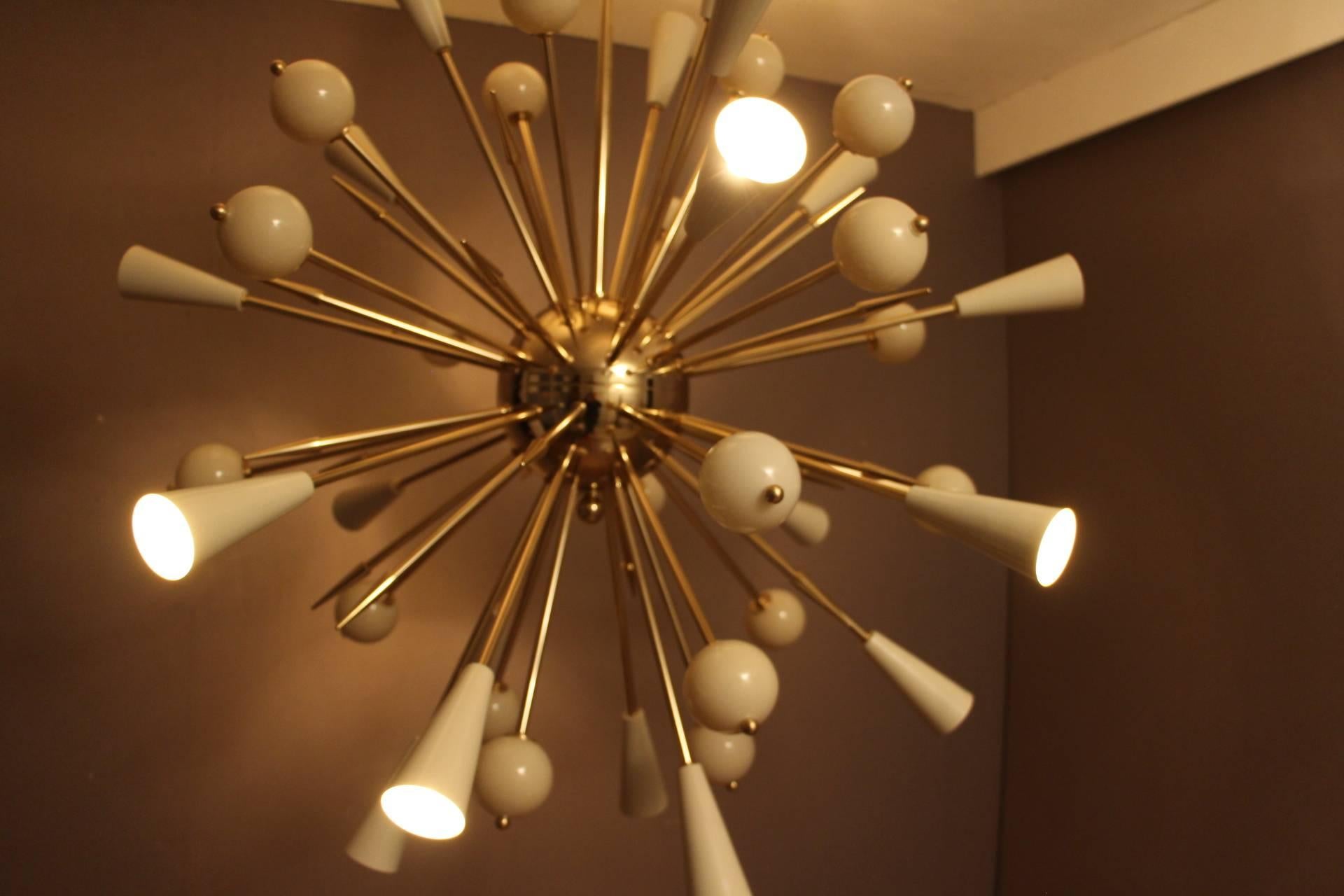 Beige Murano Glass and Brass Sputnik Chandelier in Stilnovo Style 4