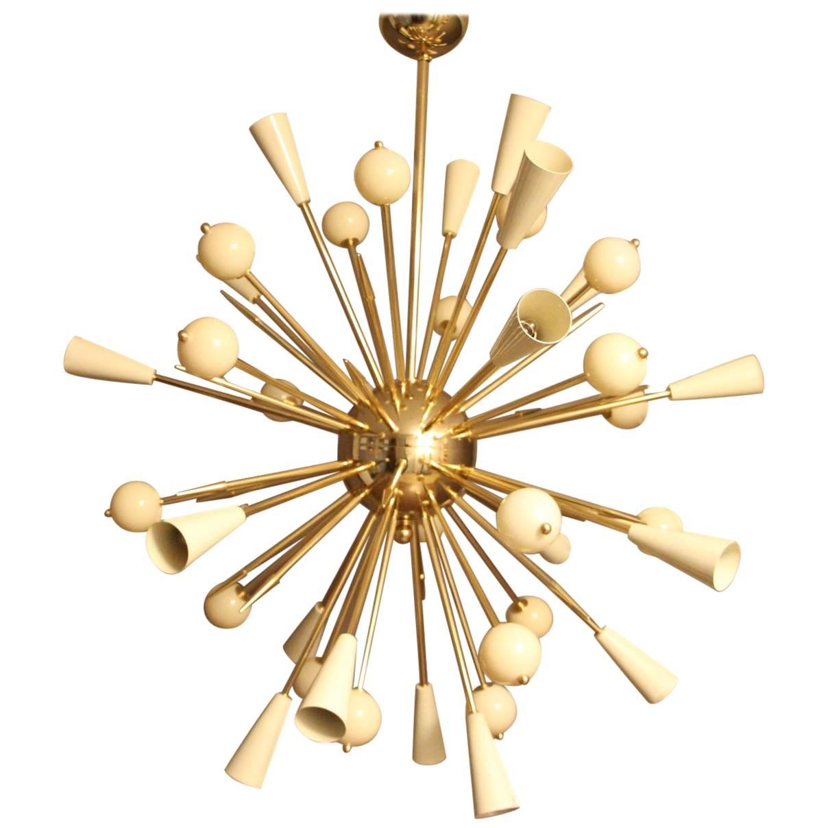 Beige Murano Glass and Brass Sputnik Chandelier in Stilnovo Style