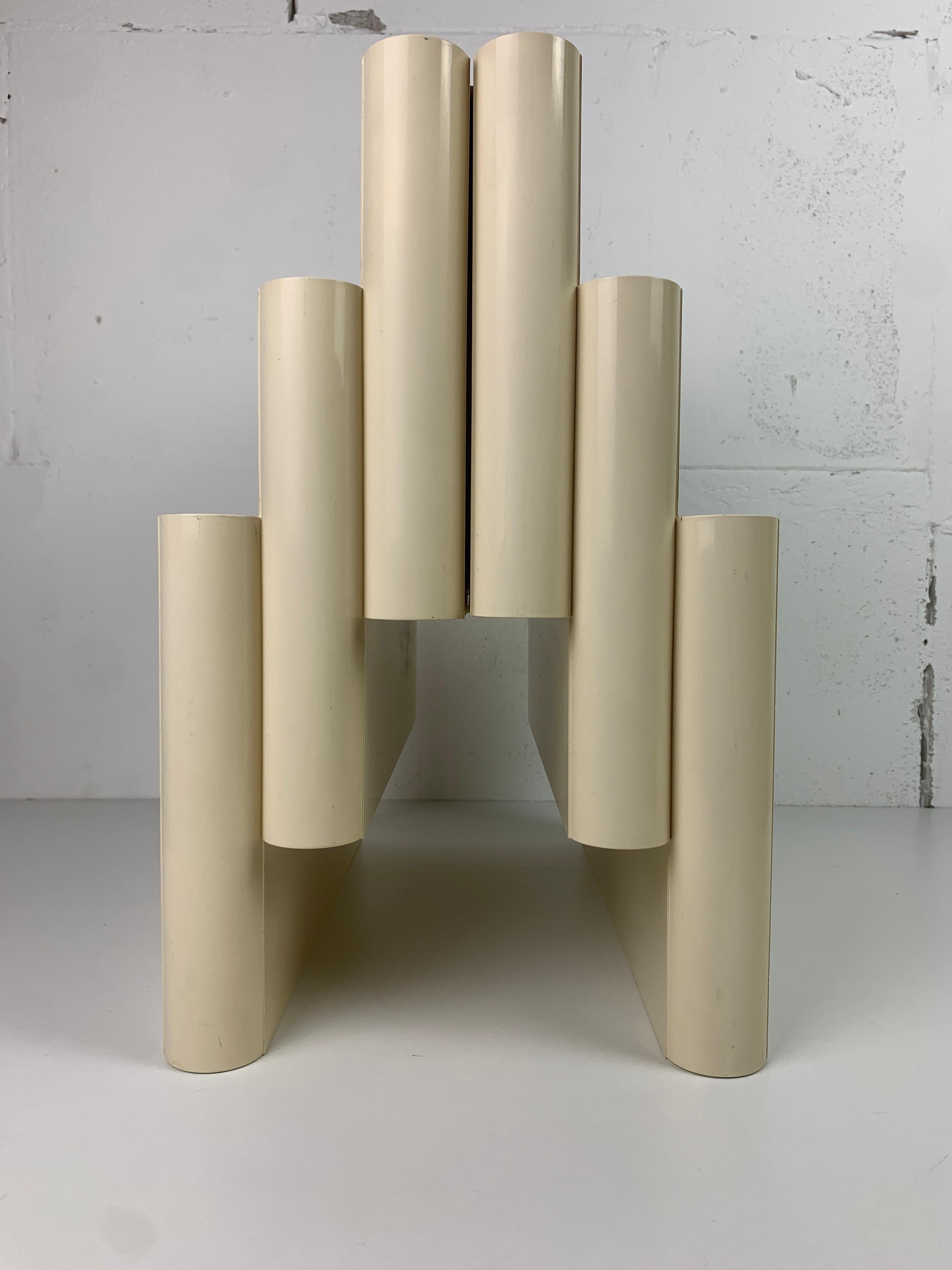 Beige off white Magazine Rack by Giotto Stoppino for Kartell, Italy, 1970s For Sale 3