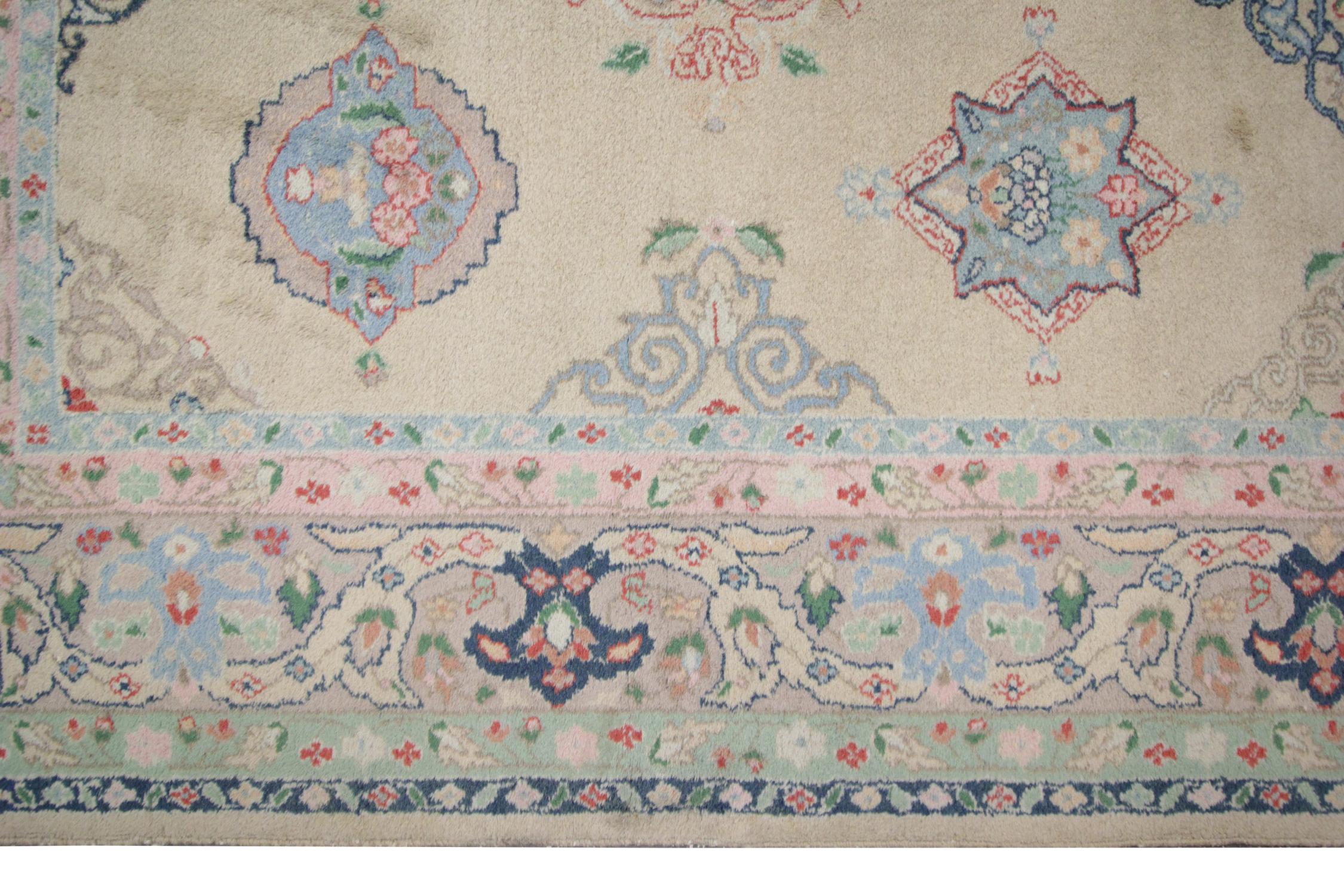 Turkish Beige Oriental Inspired Living Room Indian Handmade Rug CHR83 For Sale