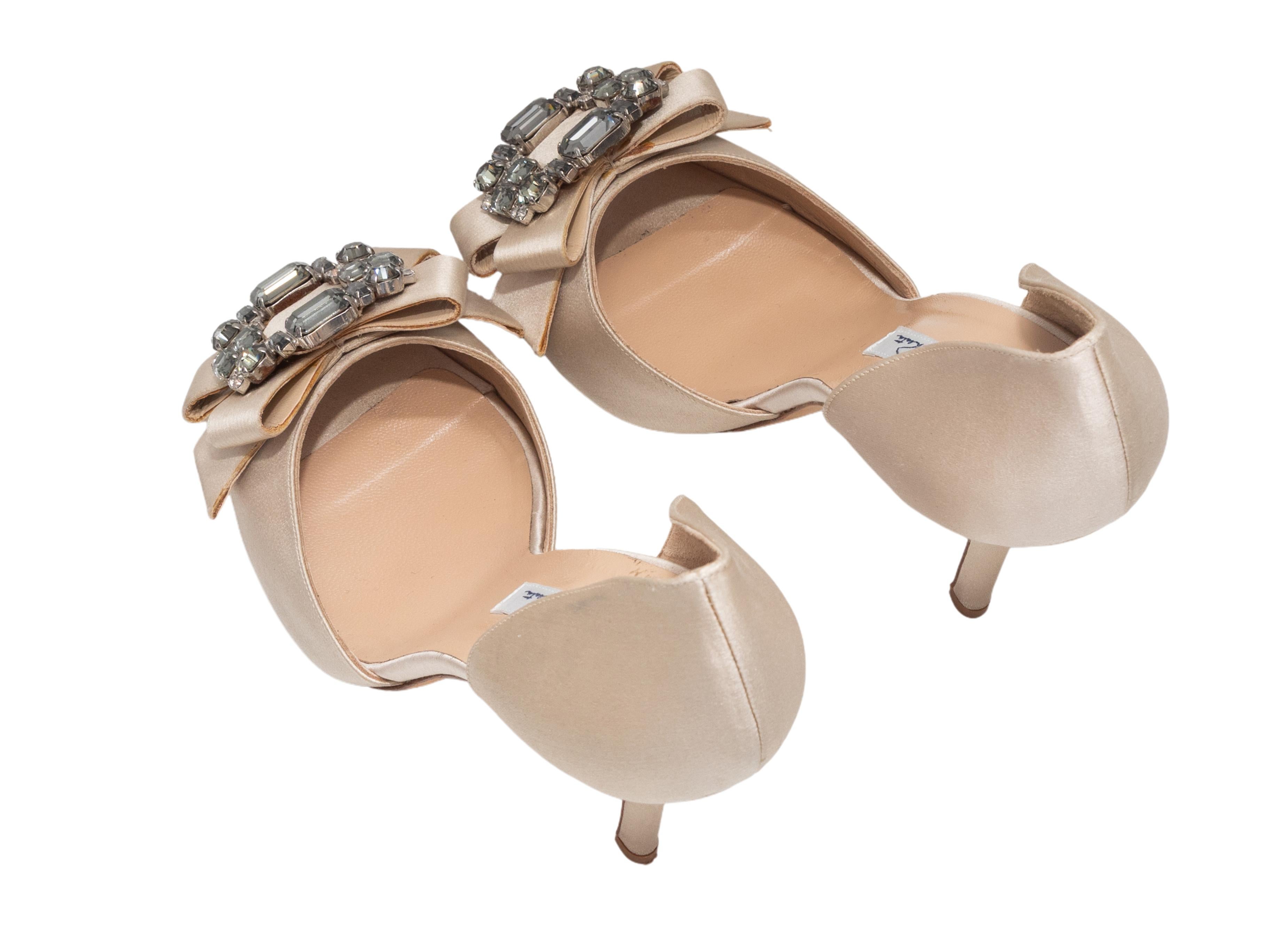 Tacones d'Orsay Oscar De La Renta beige de satén con adornos en punta, talla 39,5 Beige en venta