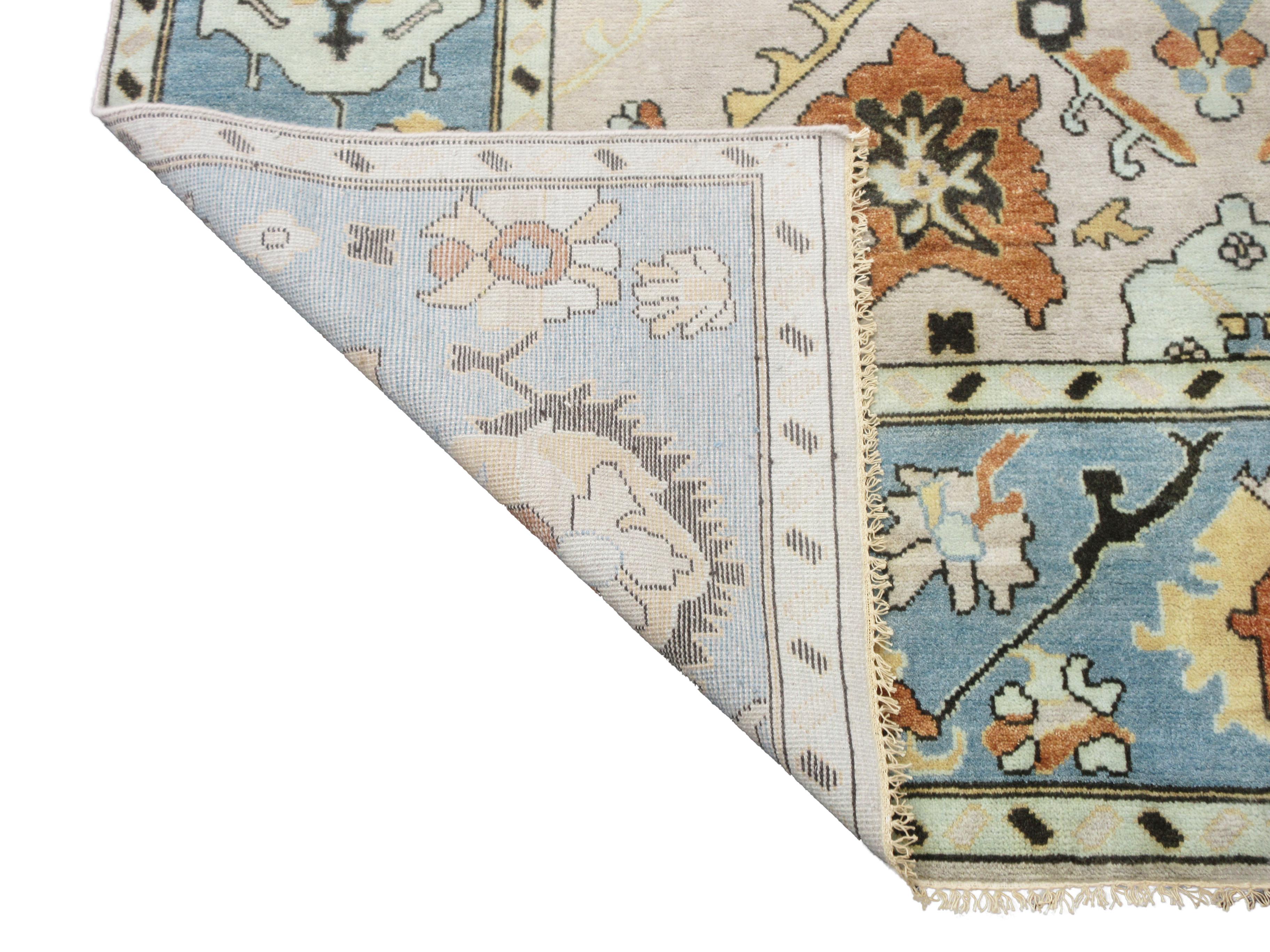 Beige Oushak Area Rug In New Condition For Sale In Laguna Hills, CA