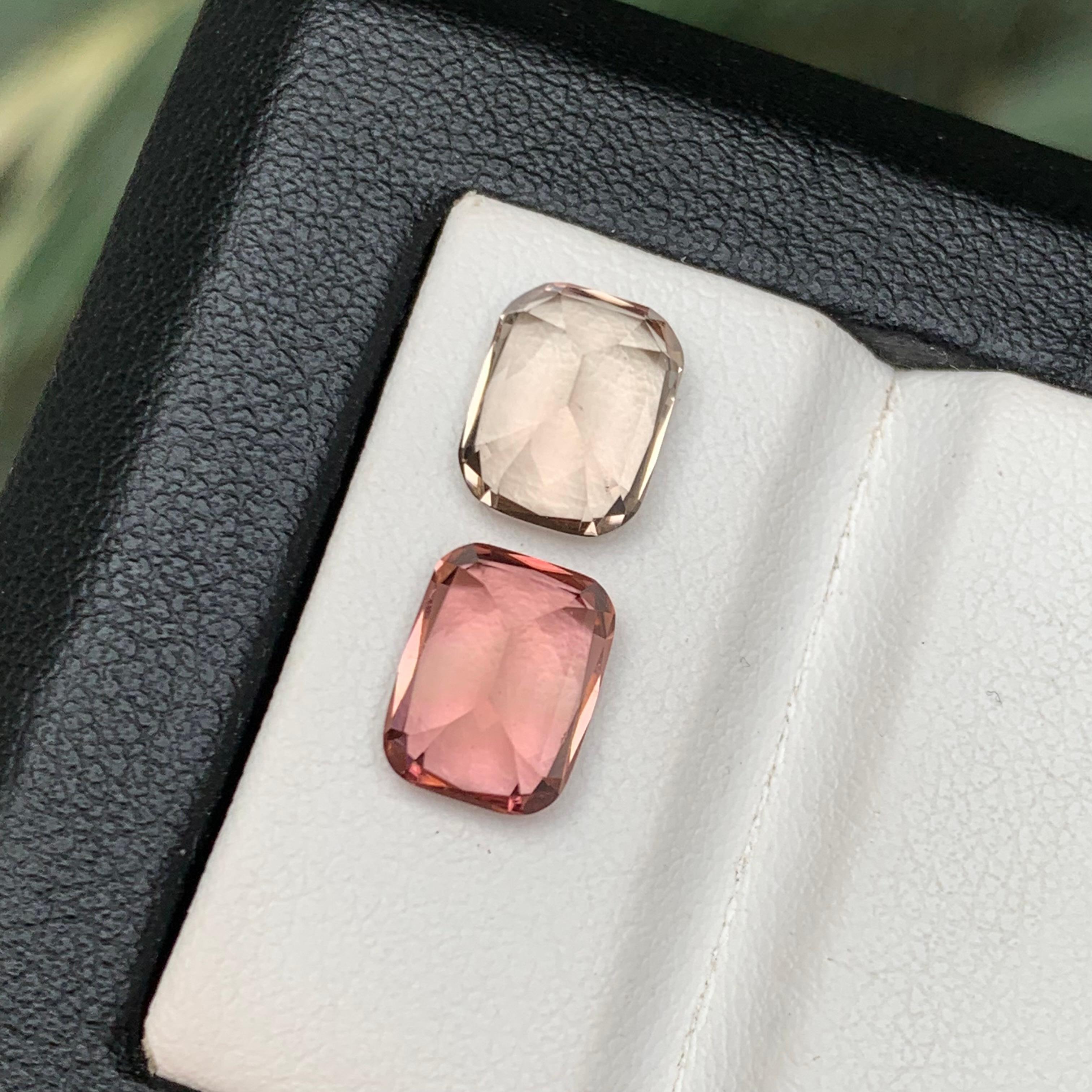 Beige & Peachy Pink Natural Tourmaline Loose Gemstone Reverse Pair 5 Ct Cushion Unisexe en vente