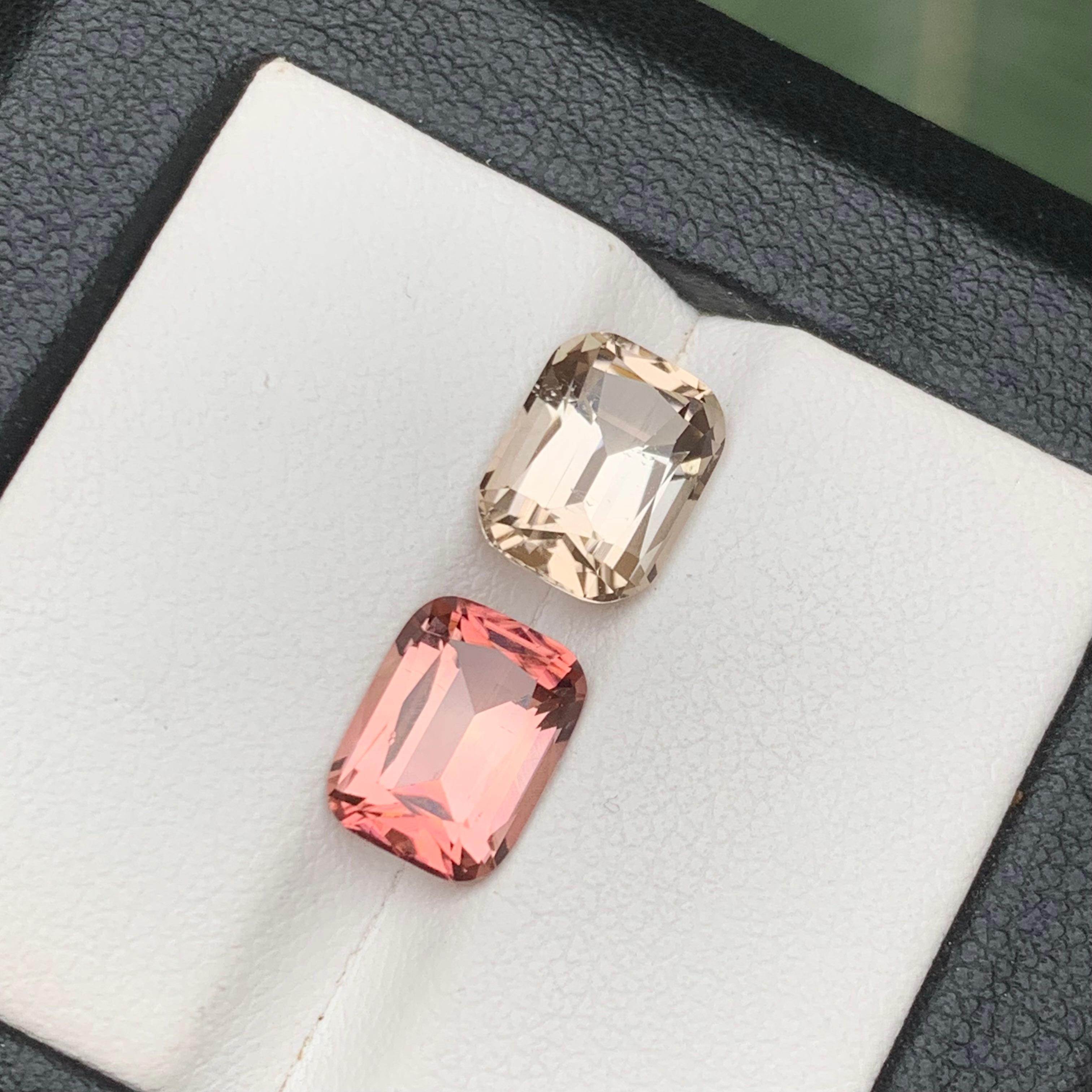 Beige & Peachy Pink Natural Tourmaline Loose Gemstone Reverse Pair 5 Ct Cushion en vente 2