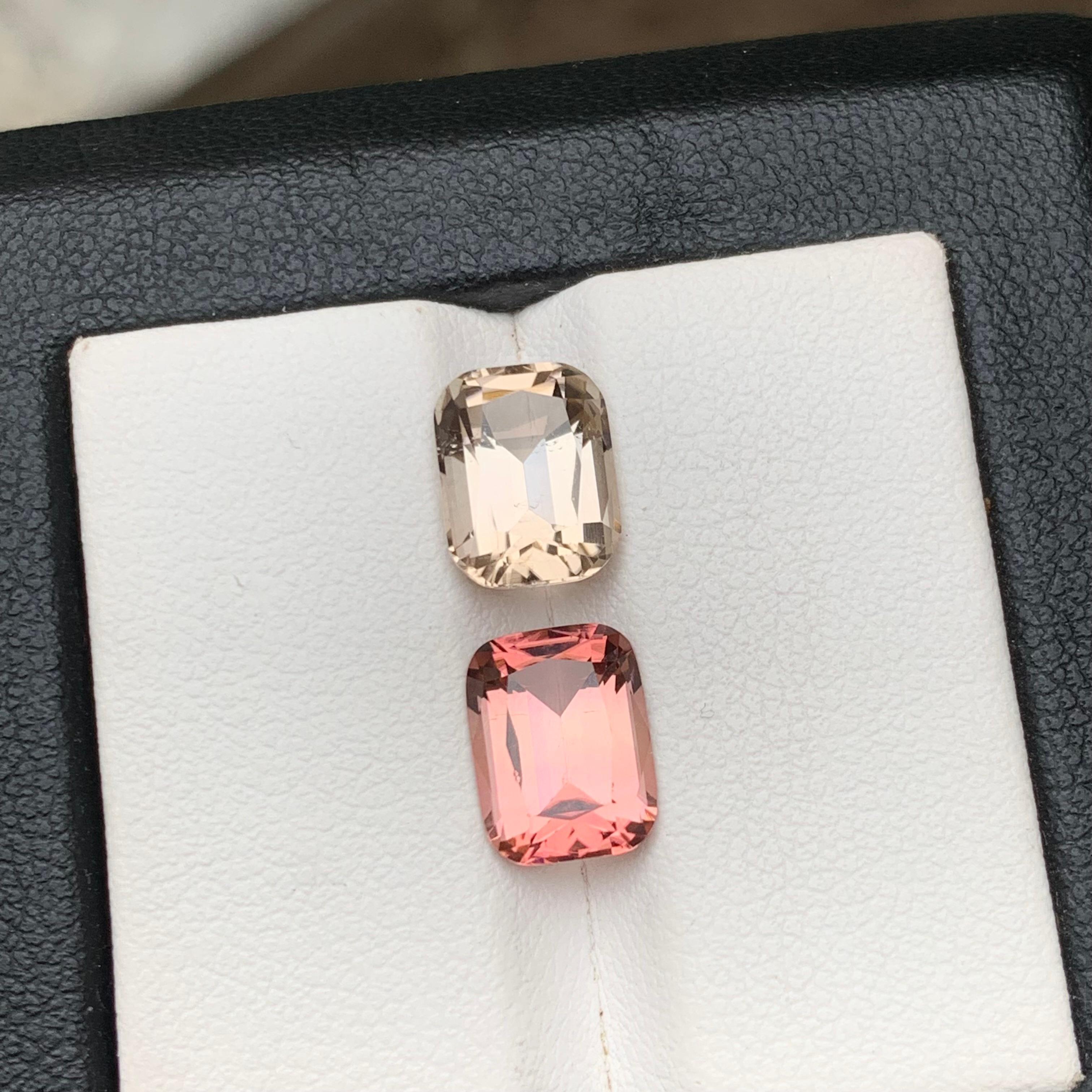 Beige & Peachy Pink Natural Tourmaline Loose Gemstone Reverse Pair 5 Ct Cushion en vente 3