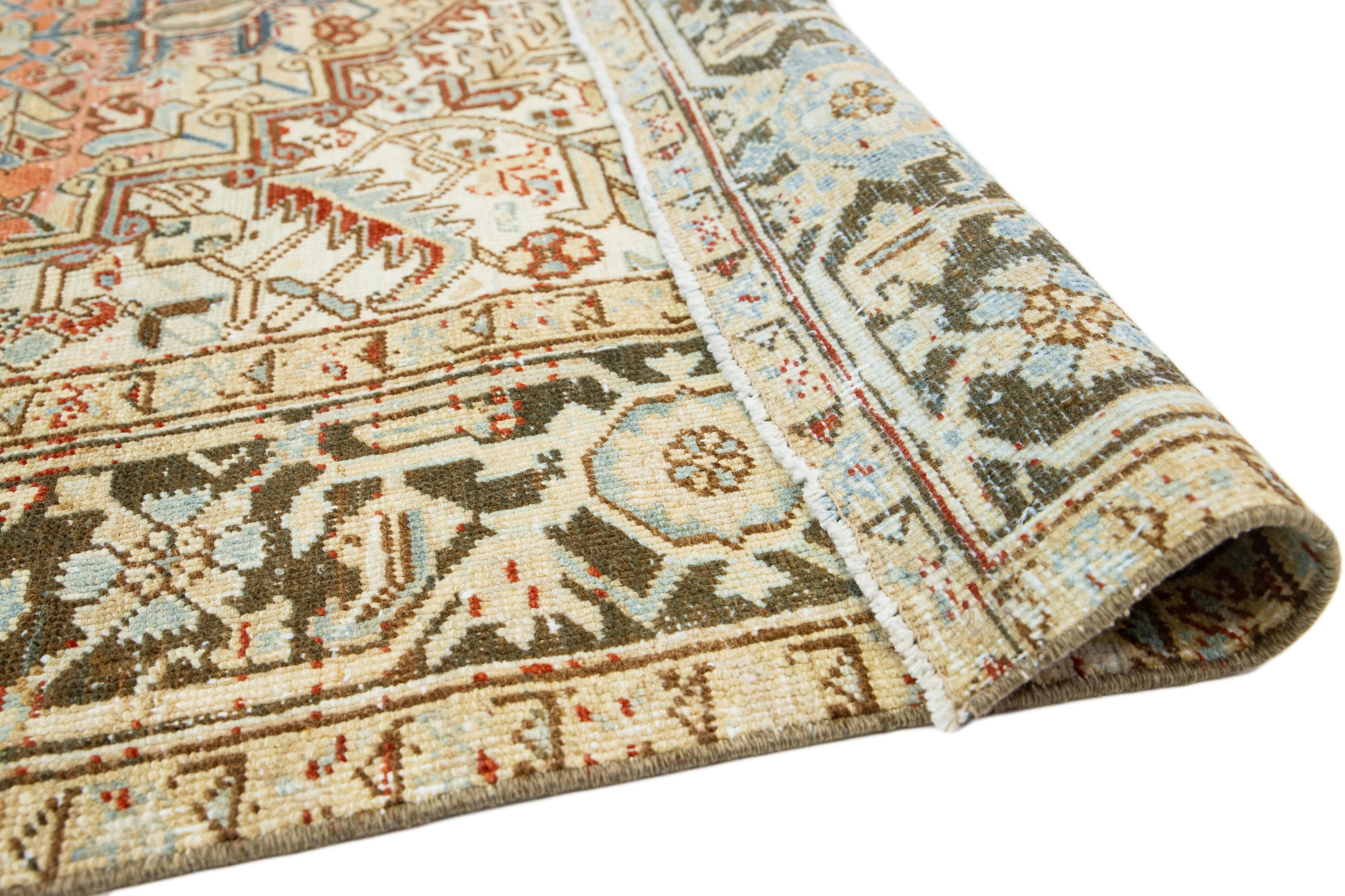 Heriz Serapi Beige Persian Heriz Antique Wool Rug Featuring a Medallion Motif From The 1920s For Sale