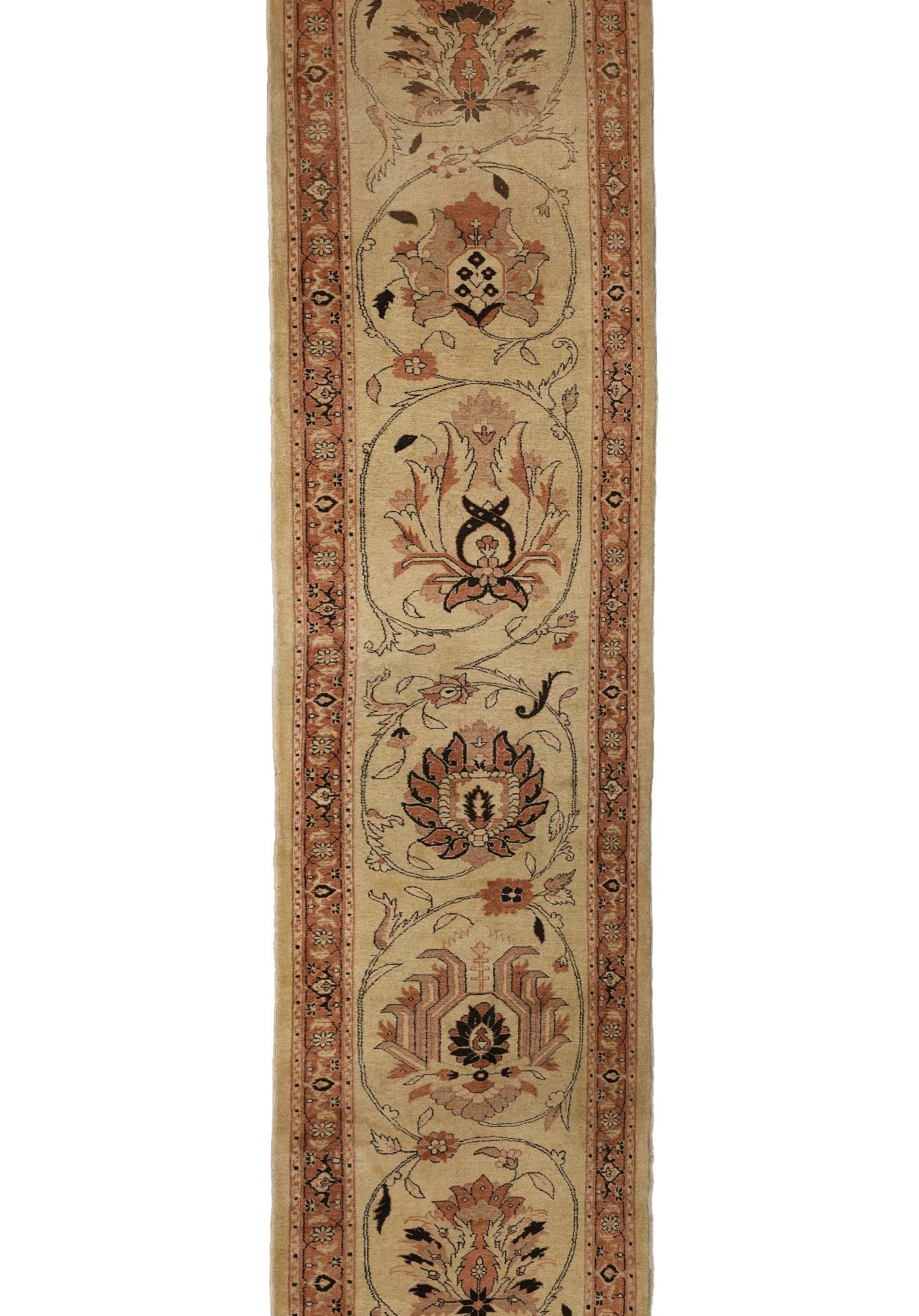 Beige Persian Wool Hand Knotted Runner 3 ft x 23 ft , Desert Medallion Elegance In condizioni ottime in vendita a Dallas, TX