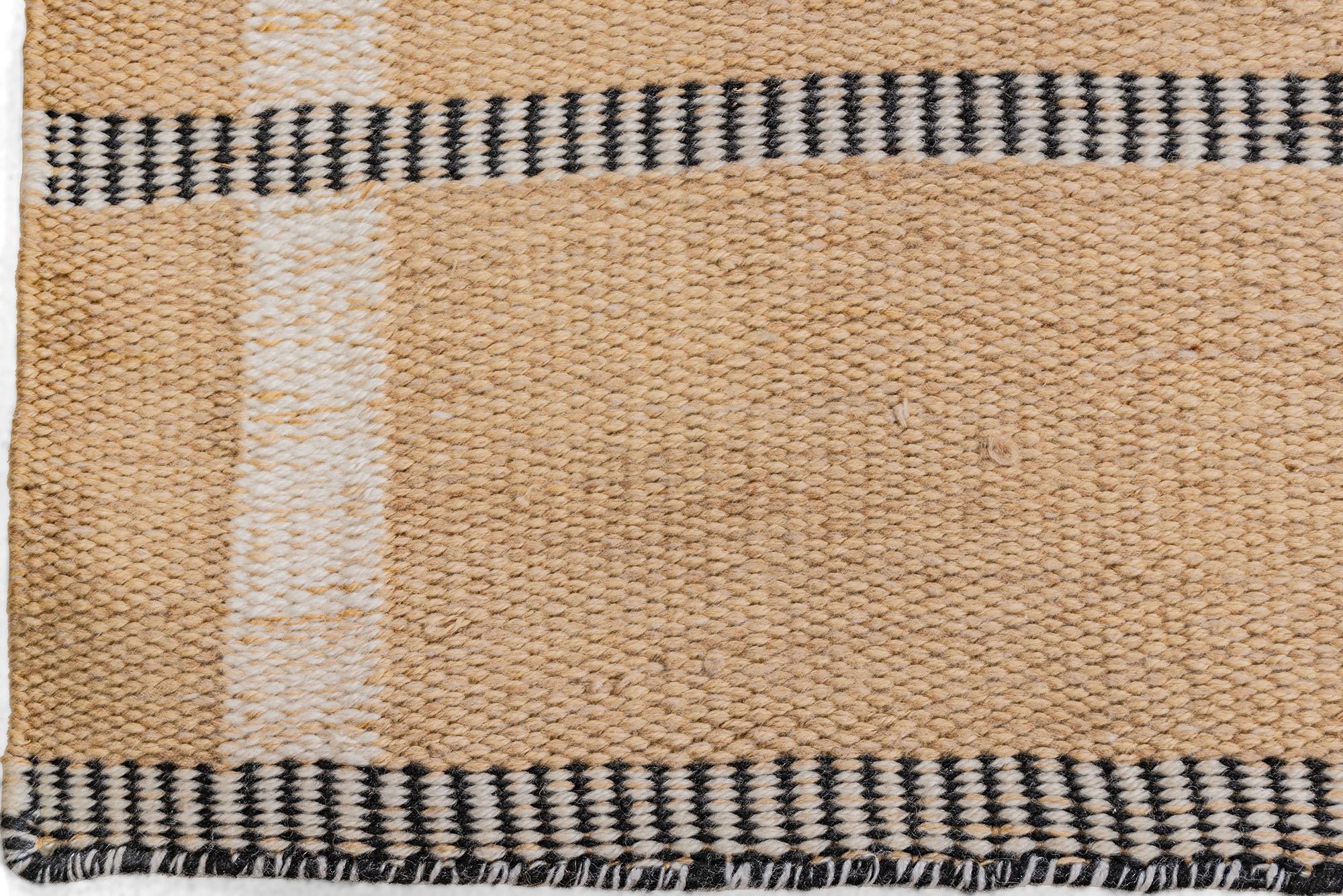Alfombra de exterior de cuadros beige para interior, 9' x 12 en Nuevo estado para la venta en New York, NY