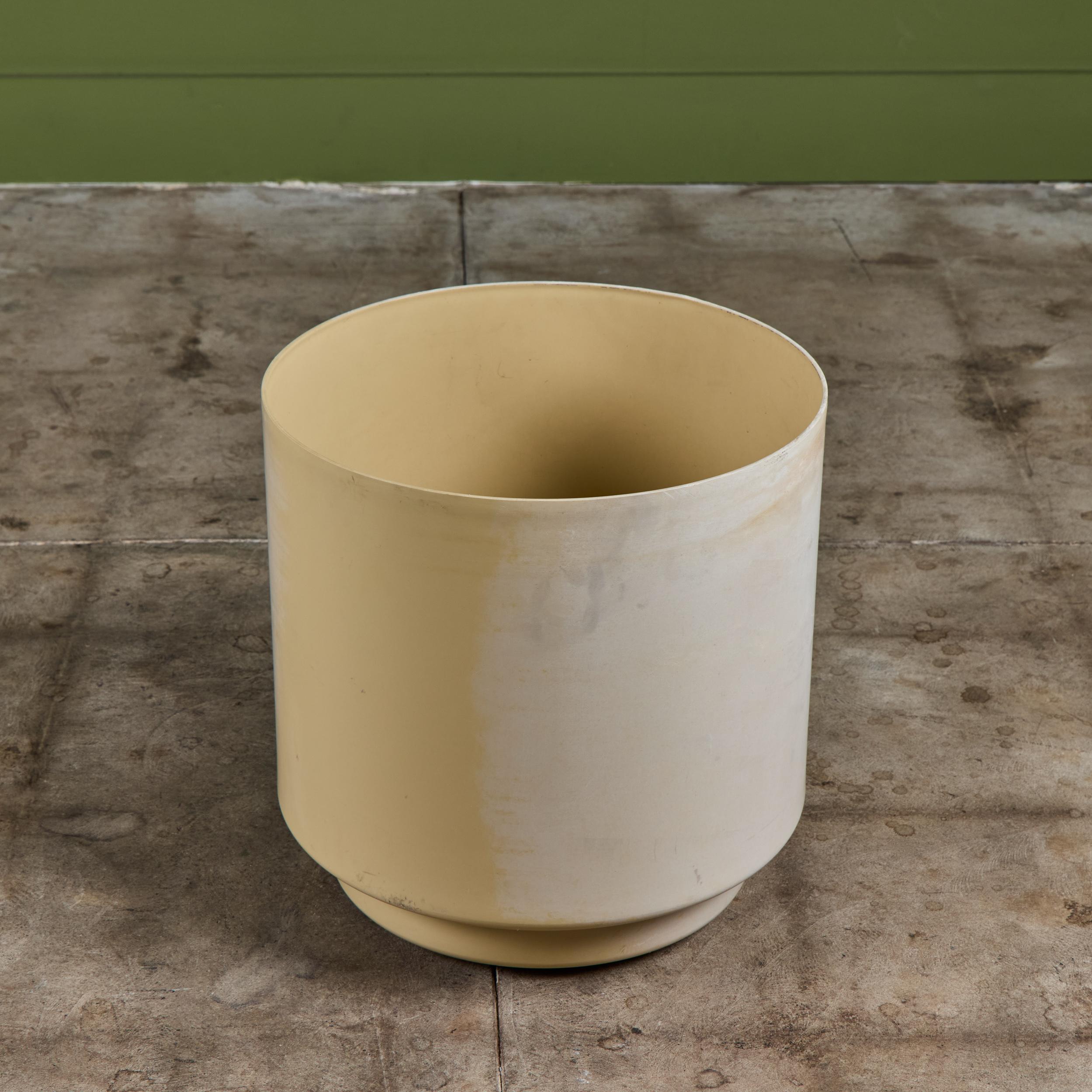 Plastica Fioriera beige di Anna Castelli Ferrieri per Kartell in vendita