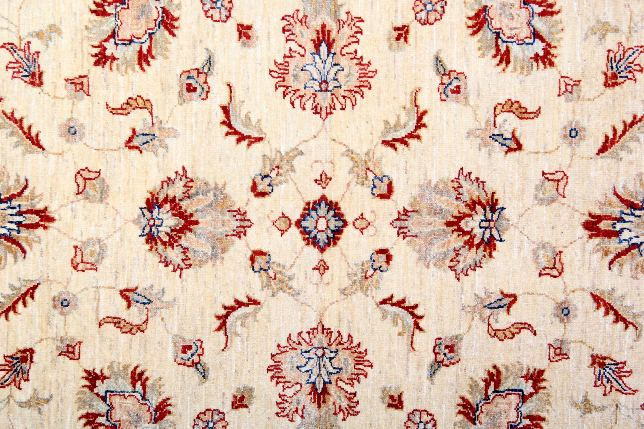 Beige & Rot Ziegler Floral Orientteppich, Traditionelles All-Over Design 165x195 cm (21. Jahrhundert und zeitgenössisch) im Angebot
