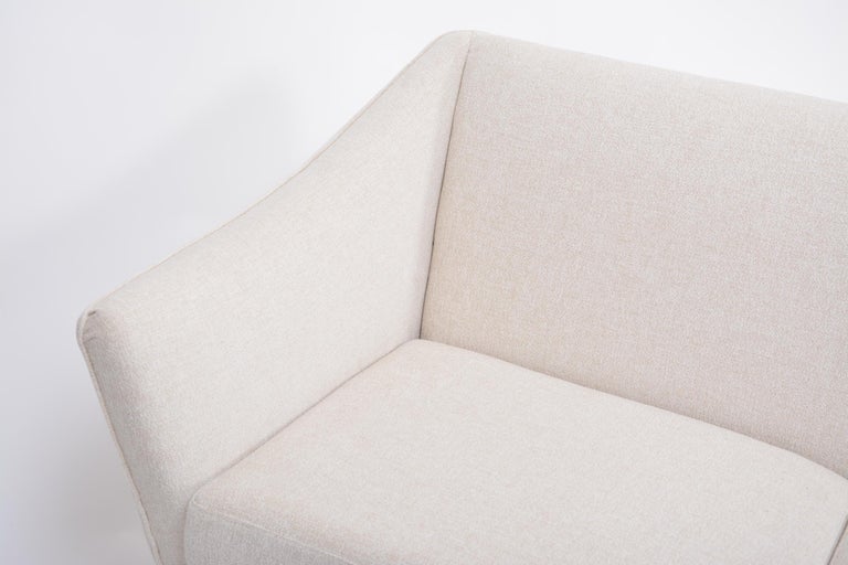 Beige Reupholstered Danish Midcentury Sofa Model ML140 by Illum Wikkelsø For Sale 9