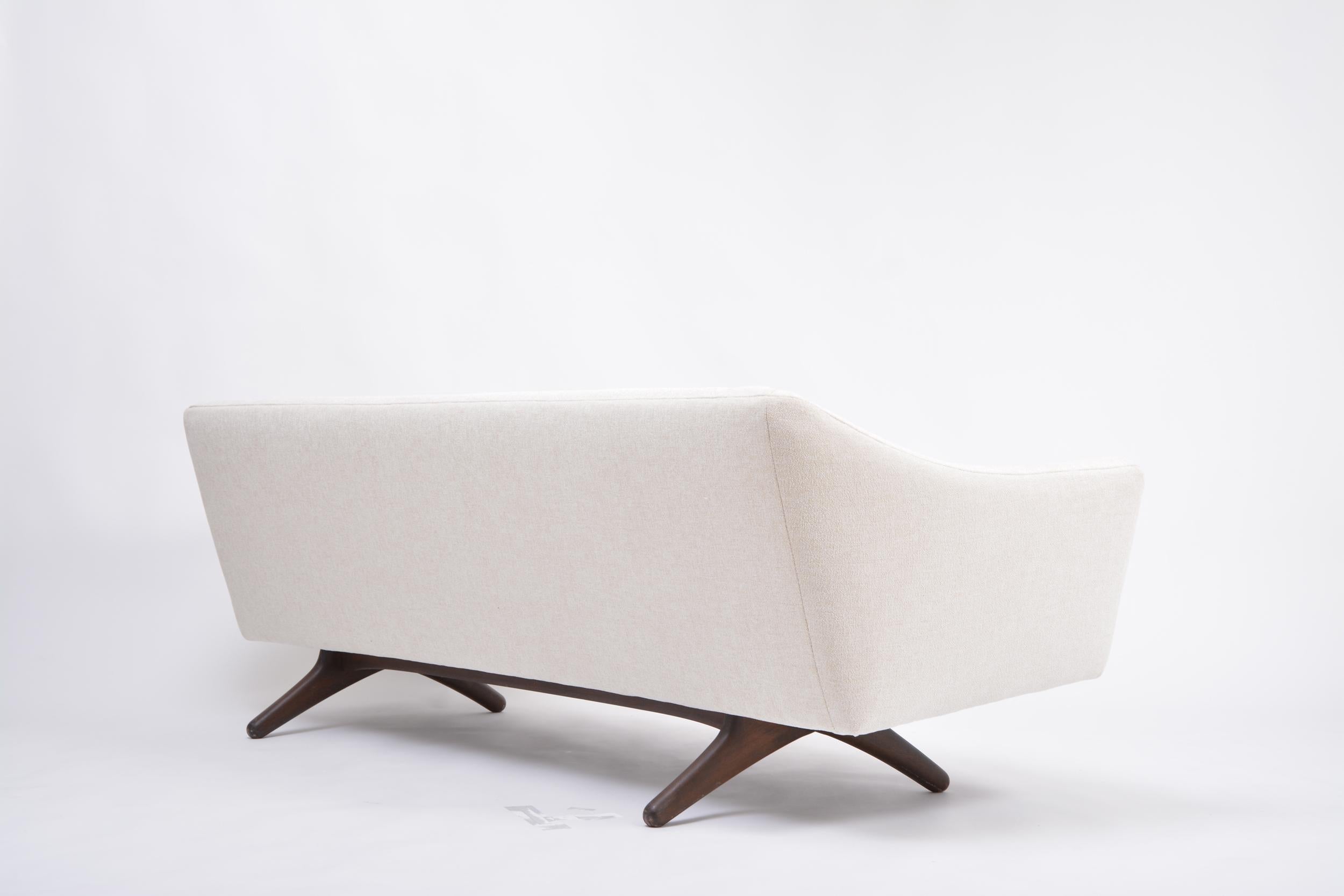 Beige Reupholstered Danish Midcentury Sofa Model ML140 by Illum Wikkelsø 1