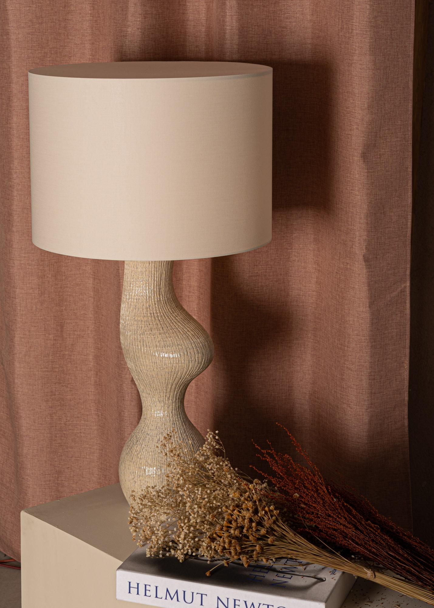 Other Beige Ribbed Ceramic Venuso Table Lamp by Simone & Marcel For Sale