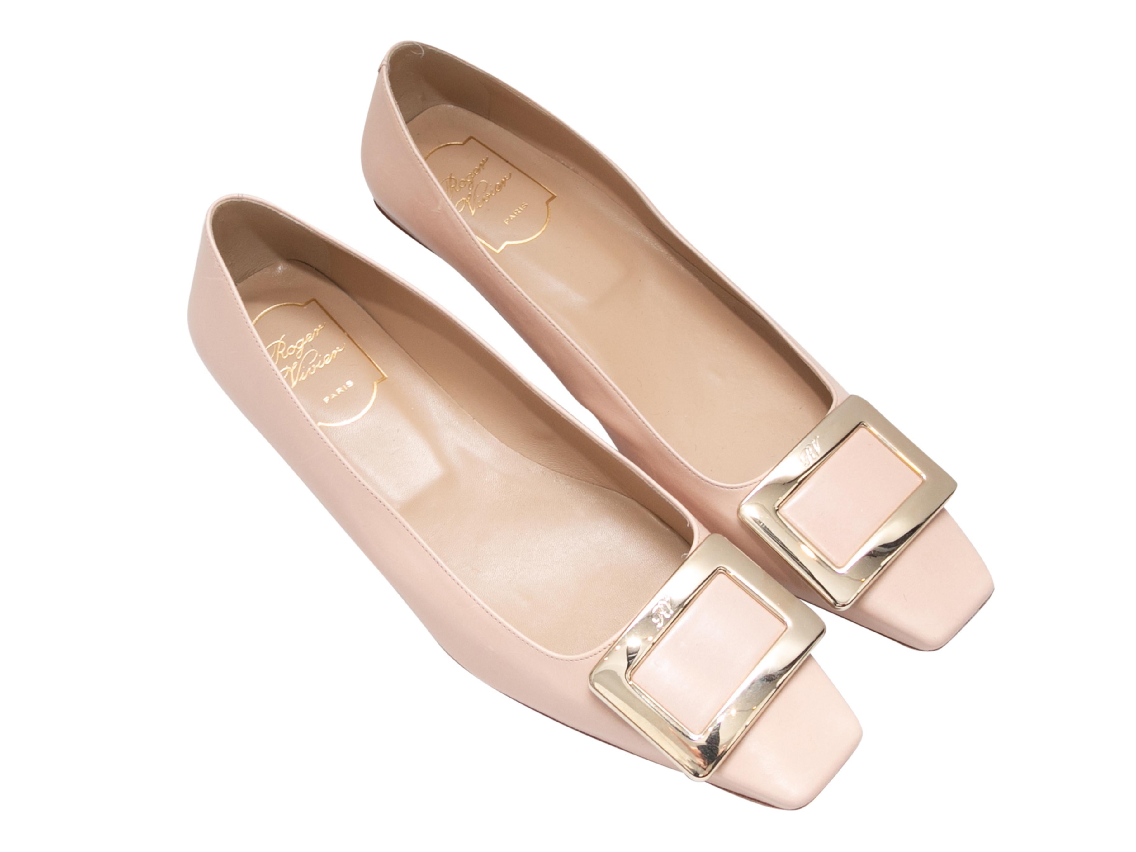  Beige patent leather square-toe Belle ballet flats by Roger Vivier. Gold-tone buckle accents at tops. 0.75