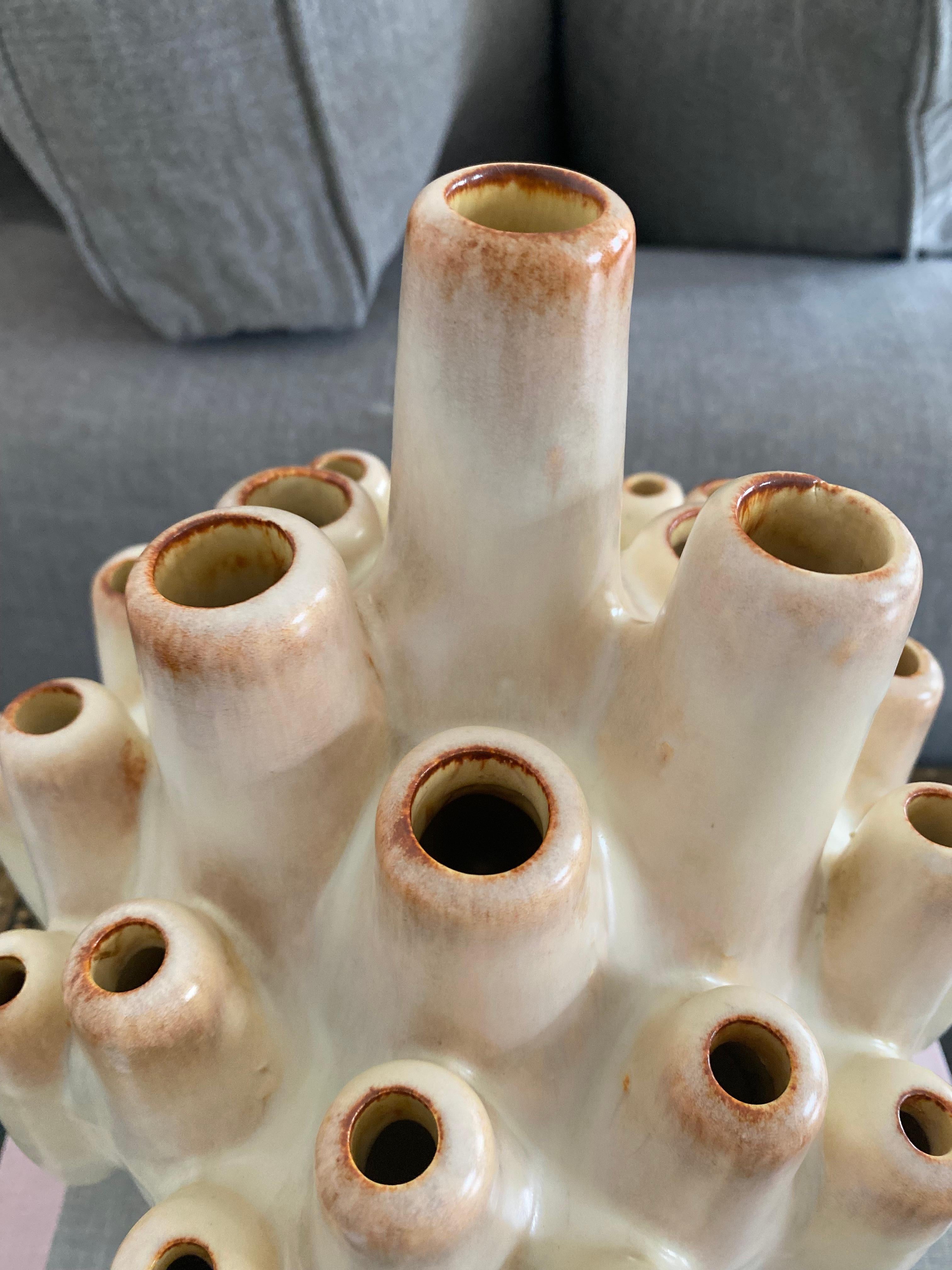 Beige Sculptural Italian Ceramic Vase by Bertoncello, coral/chimney shape For Sale 5
