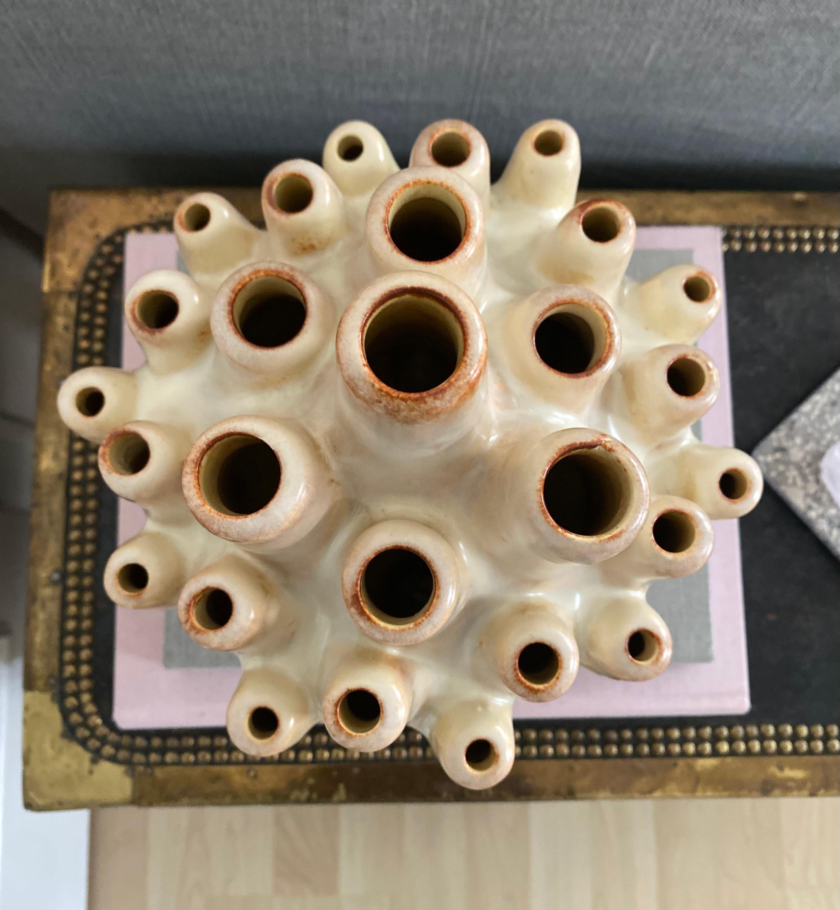 Beige Sculptural Italian Ceramic Vase by Bertoncello, coral/chimney shape For Sale 7