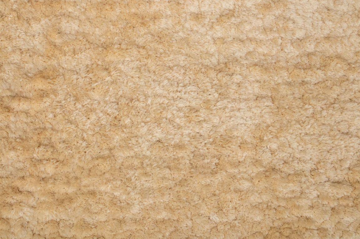 Beige Shag Cotton Rug. 7'11