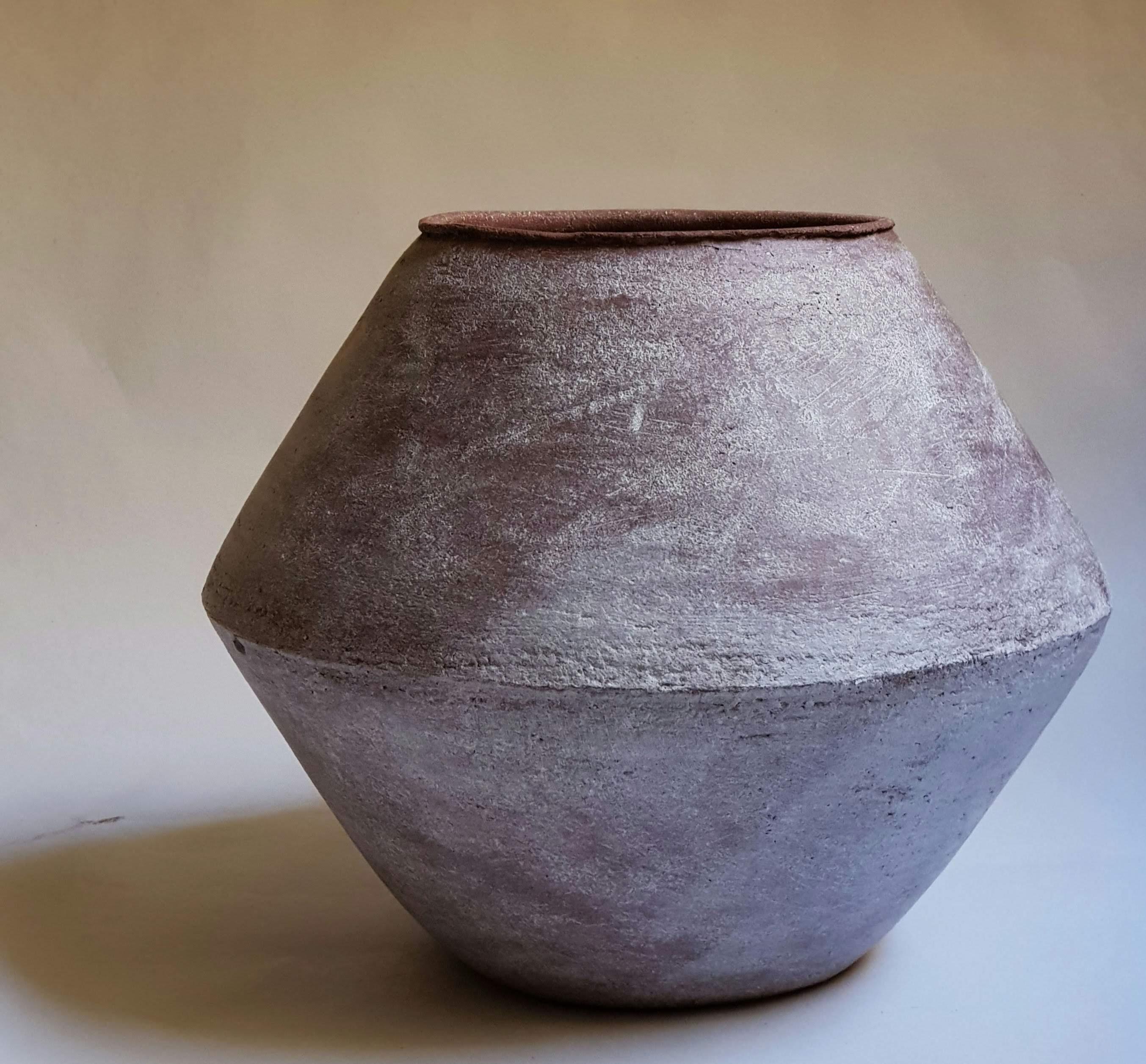 Beige Stoneware Sfondyli I Vase by Elena Vasilantonaki For Sale 2