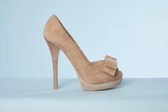 Beige suede open-toe pump with suede bow Fendi