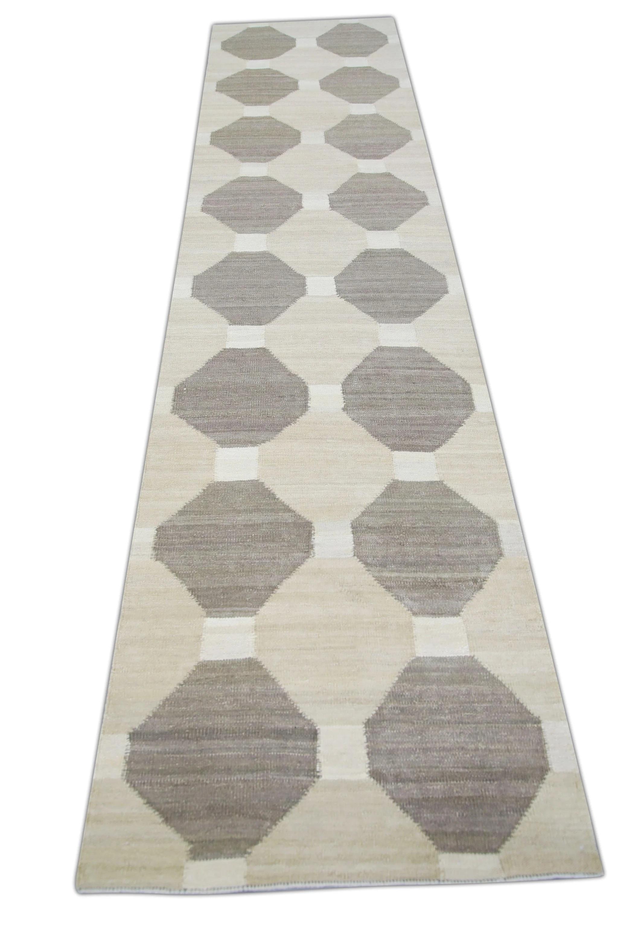 Handgefertigter Flachgewebe-Woll-Läufer in Beige & Taupe 3' x 12'5