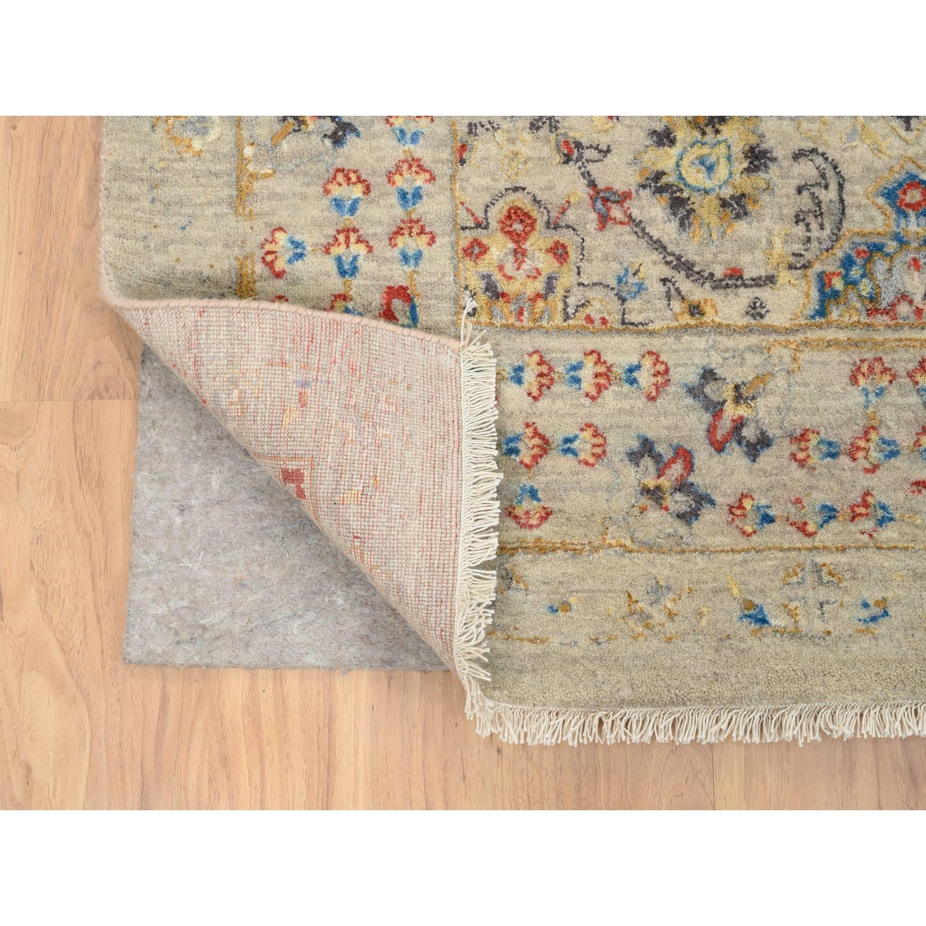 Handgeknüpfter Teppich aus Wolle und Seide in Beige, THE SUNset ROSETTES, weiche Farben, 8'0
