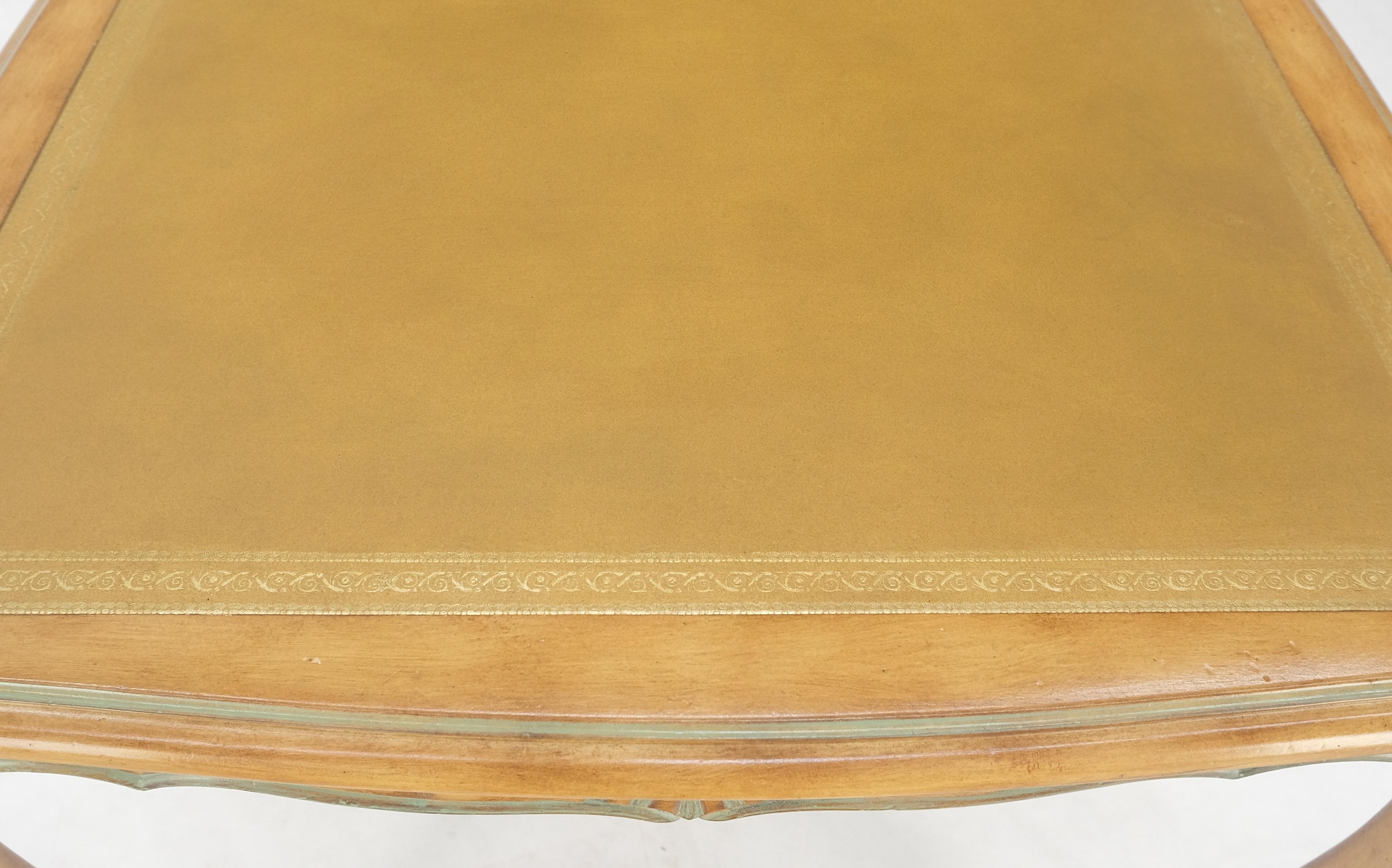 Table de jeu provinciale carrée à plateau en cuir beige à blanc lavé MINT
