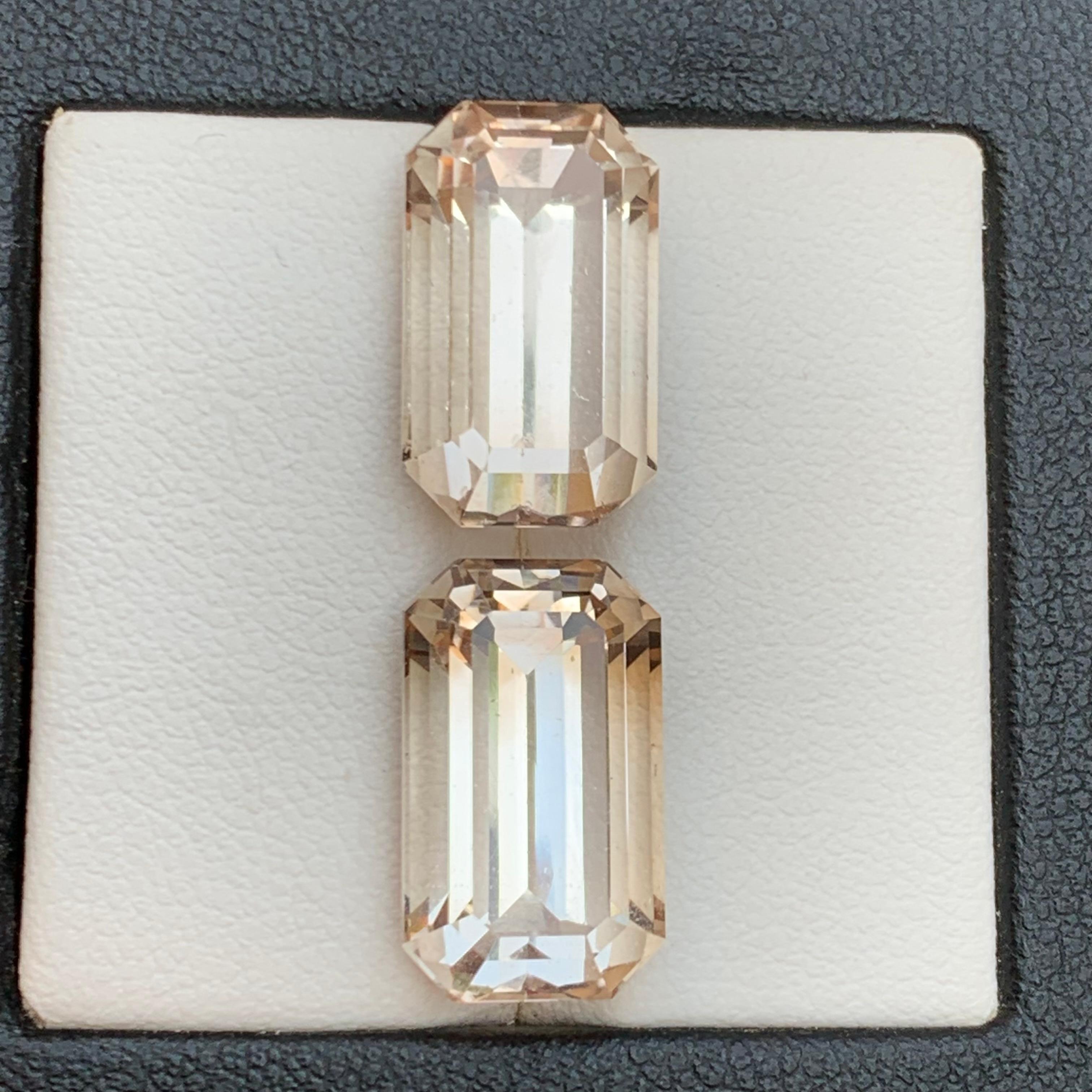 Beige Topas 24.95 Natürliche lose Edelsteine Paar Schritt Smaragdschliff für Ohrringe (Zeitgenössisch) im Angebot