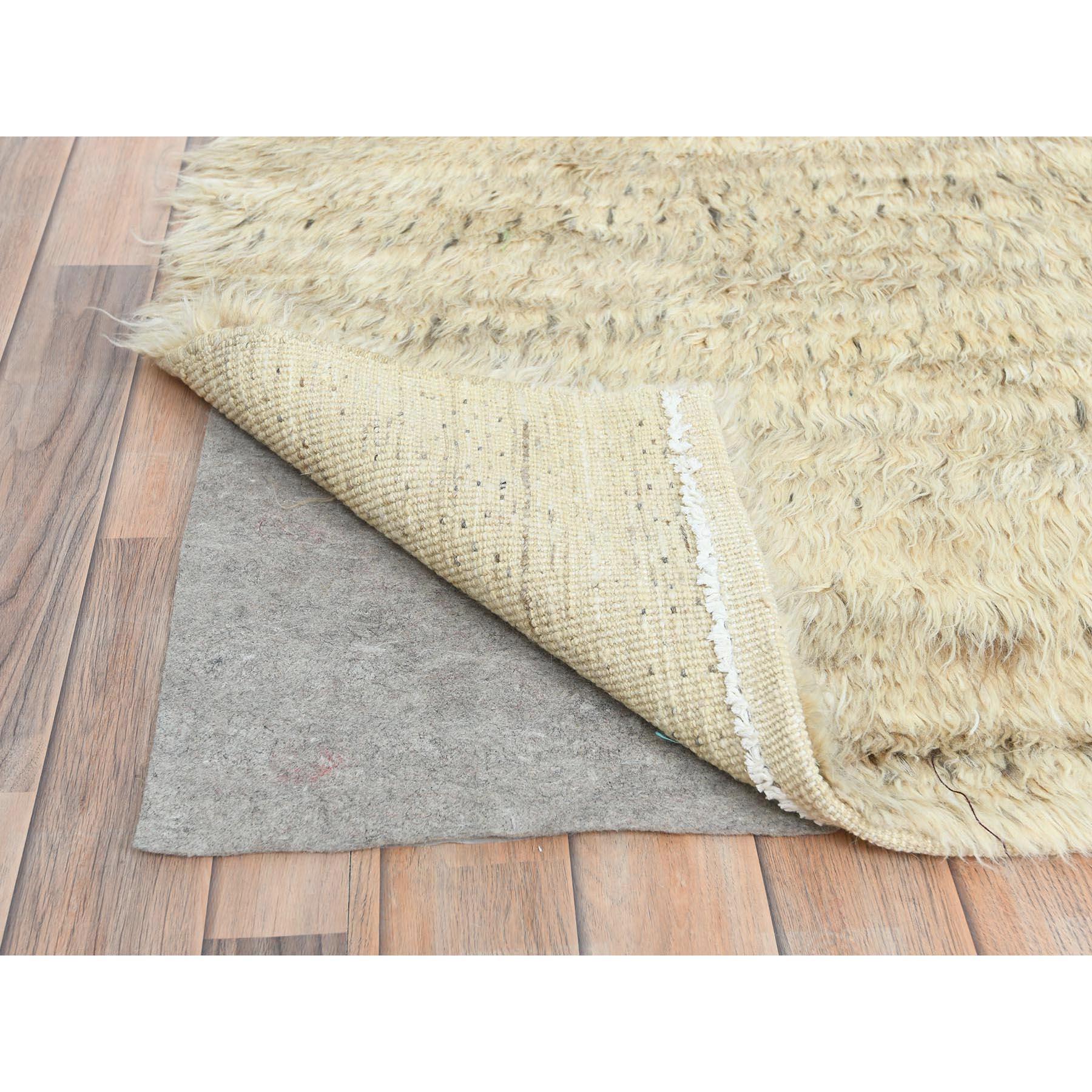 Hand-Knotted Beige Undyed Natural Wool Hand Knotted Shag Flokati Greek Style Oriental Rug For Sale