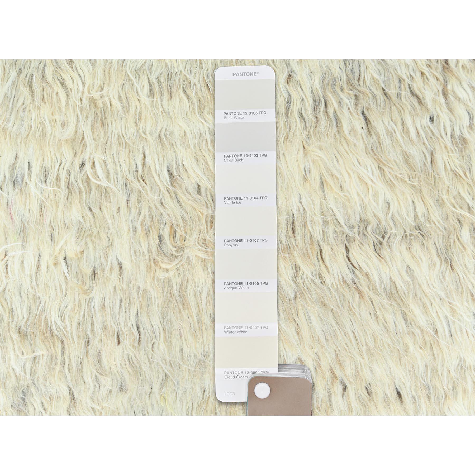 Beige Undyed Natural Wool Hand Knotted Shag Flokati Greek Style Oriental Rug For Sale 1