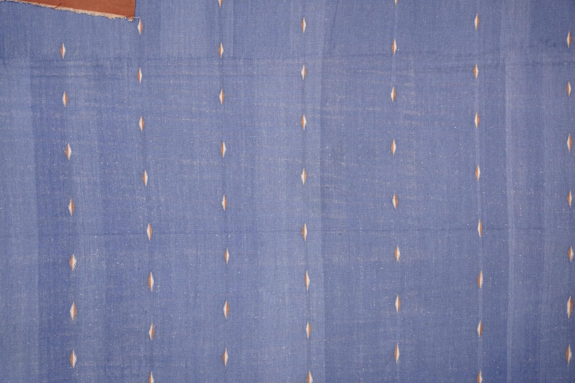 Beigefarbener Vintage-Dhurrie-Teppich mit blauem und grünem geometrischem Muster von Rug & Kilim   im Zustand „Gut“ im Angebot in Long Island City, NY