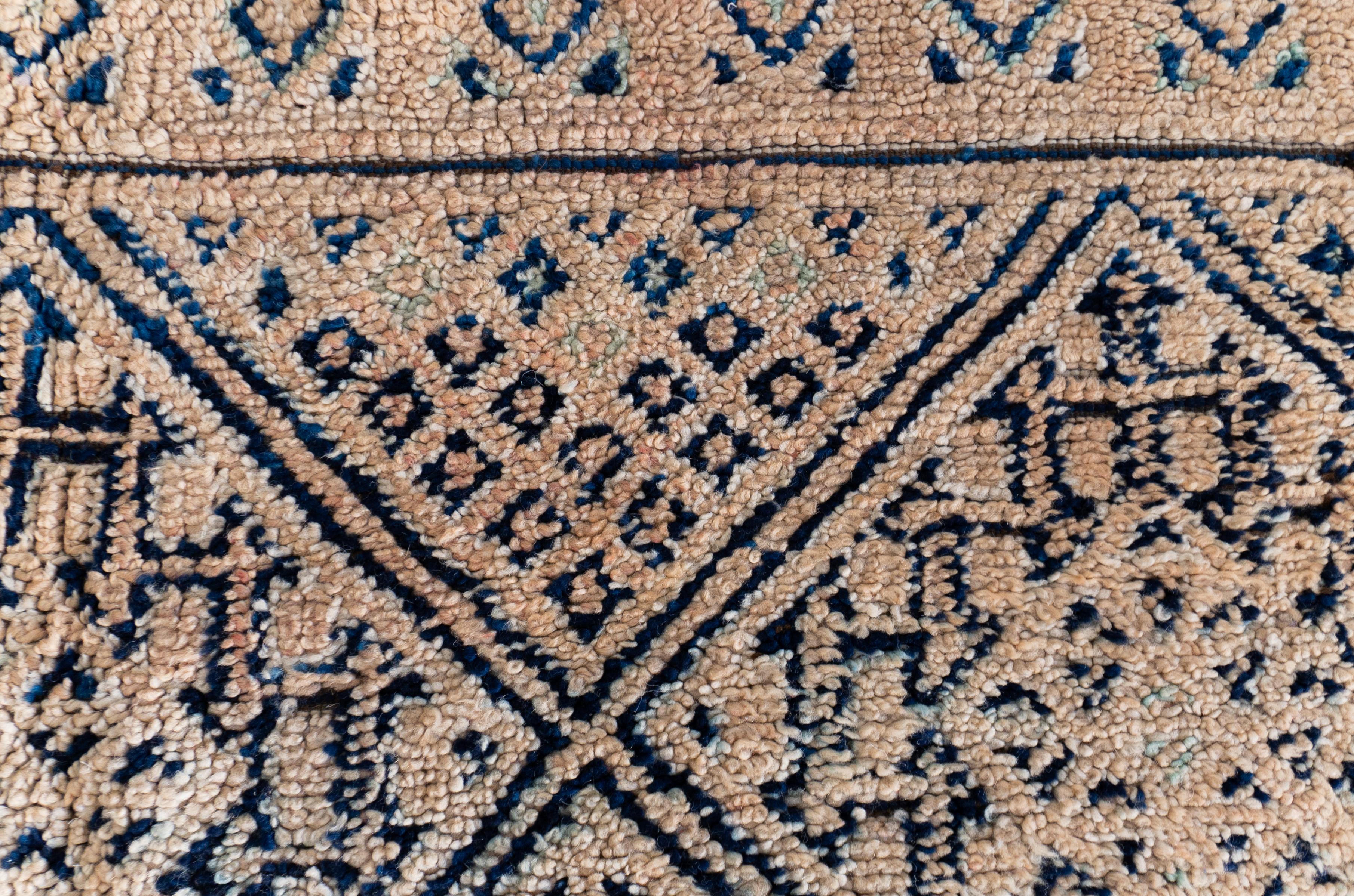 Late 20th Century Beige Vintage Moroccan Berber Rug from 70s 100% wool 5.7x10 Ft 175x300 Cm For Sale