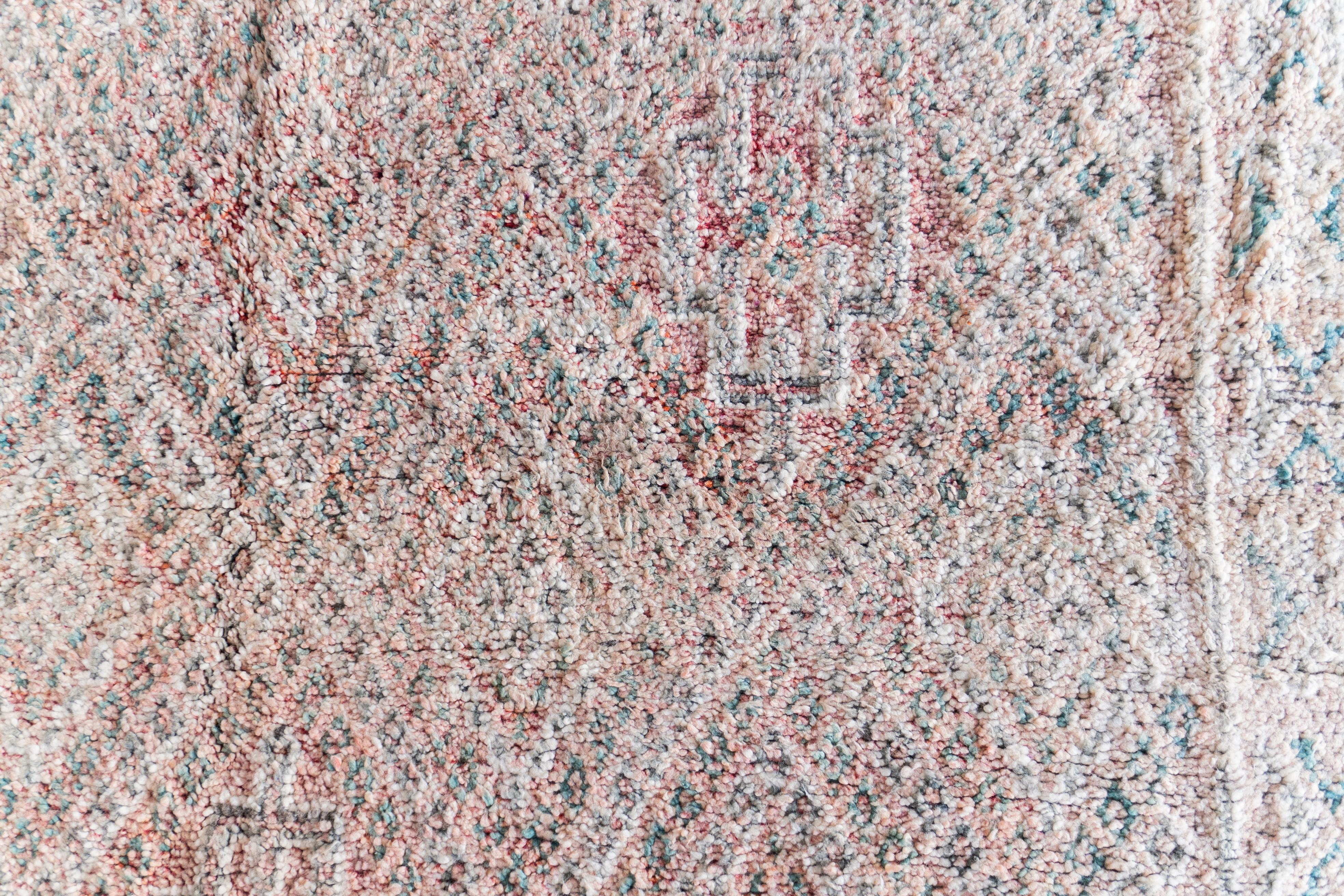 Beigefarbener marokkanischer Berberteppich aus den 70ern  100% Wolle  7,5x11 Ft 230x330 Cm (Marokkanisch) im Angebot