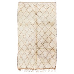 Marokkanischer handgefertigter Stammes-Wollteppich in Beige im Vintage-Stil