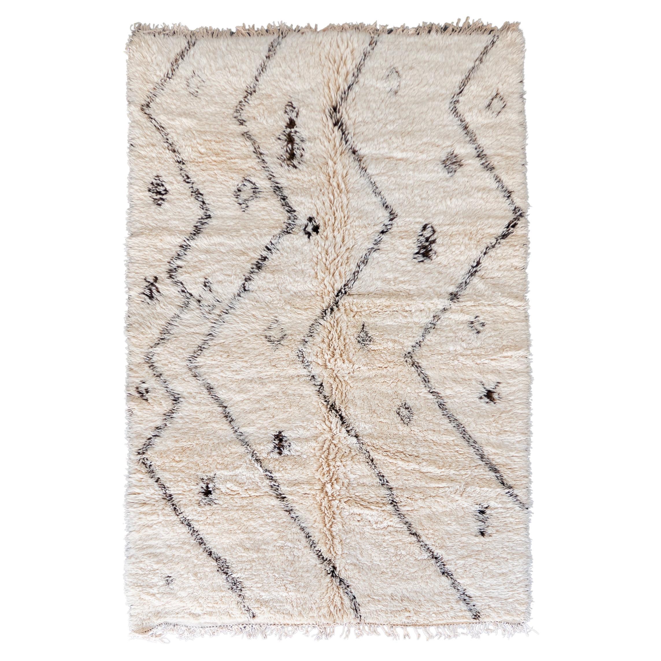 Marokkanischer Vintage-Teppich aus Beni Ourain aus 100% Wolle in Beige 5,4x9.2 Ft 165x280 Cm  im Angebot