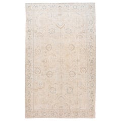 Tappeto vintage beige in lana persiana Tabriz fatto a mano con motivo Shah Abbasi