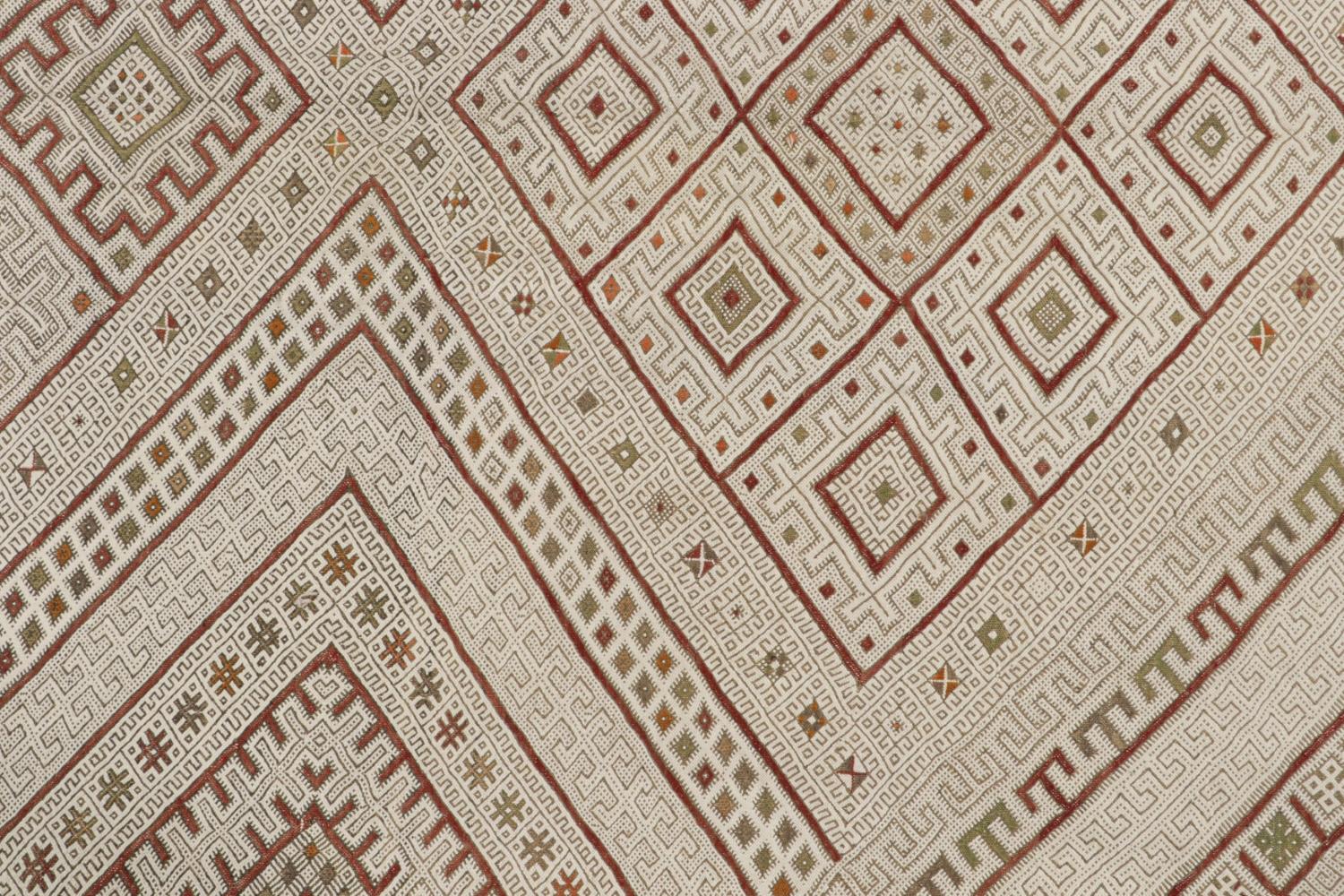 Wool Beige Vintage Zayane Moroccan Kilim Rug with Geometric Pattern, from Rug & Kilim For Sale