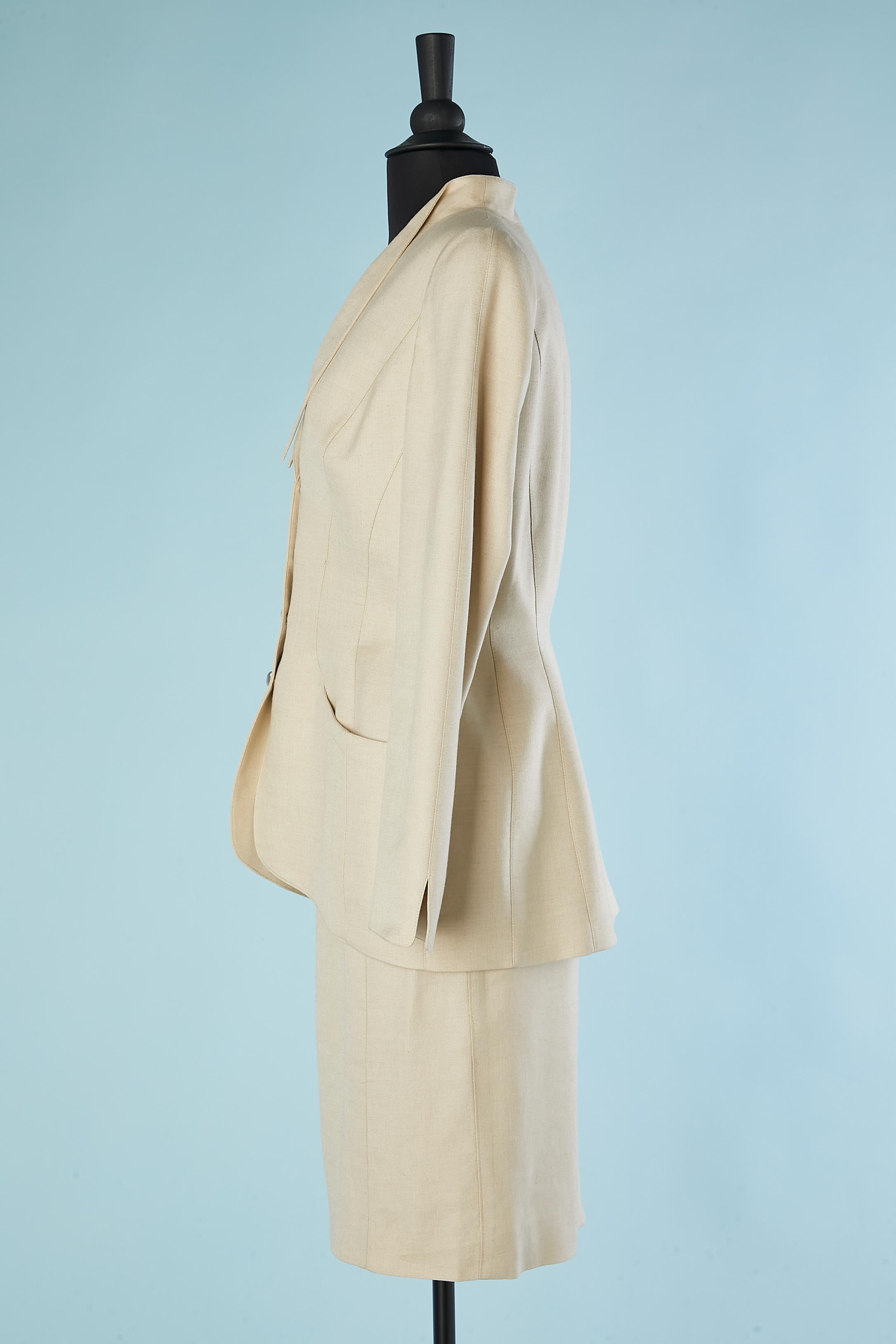 Tailleur jupe en laine et lin beige à col découpé Thierry Mugler  Excellent état - En vente à Saint-Ouen-Sur-Seine, FR