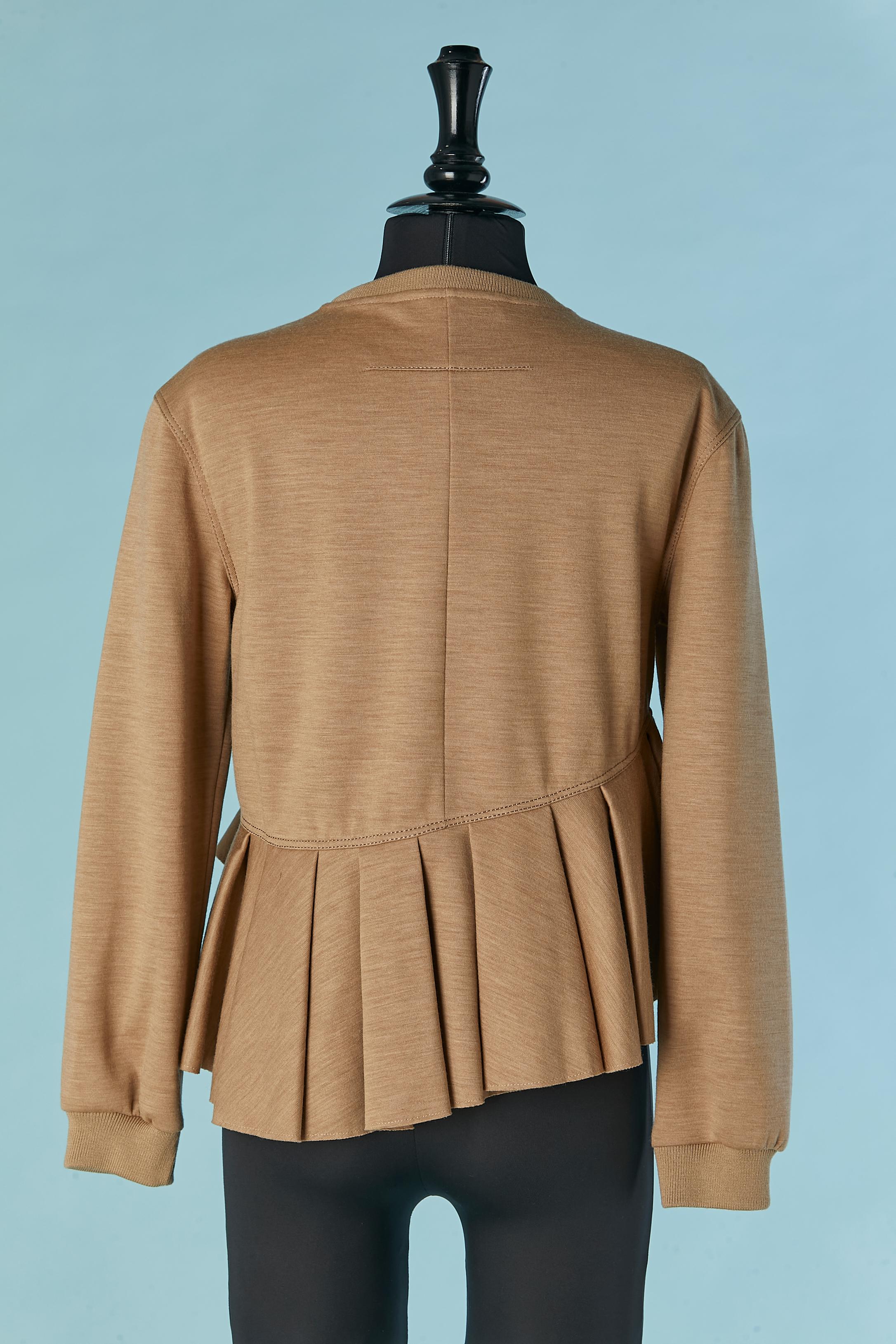 Jersey de punto de lana beige con volantes asimétricos con borde cortado en crudo GIVENCHY en venta 1