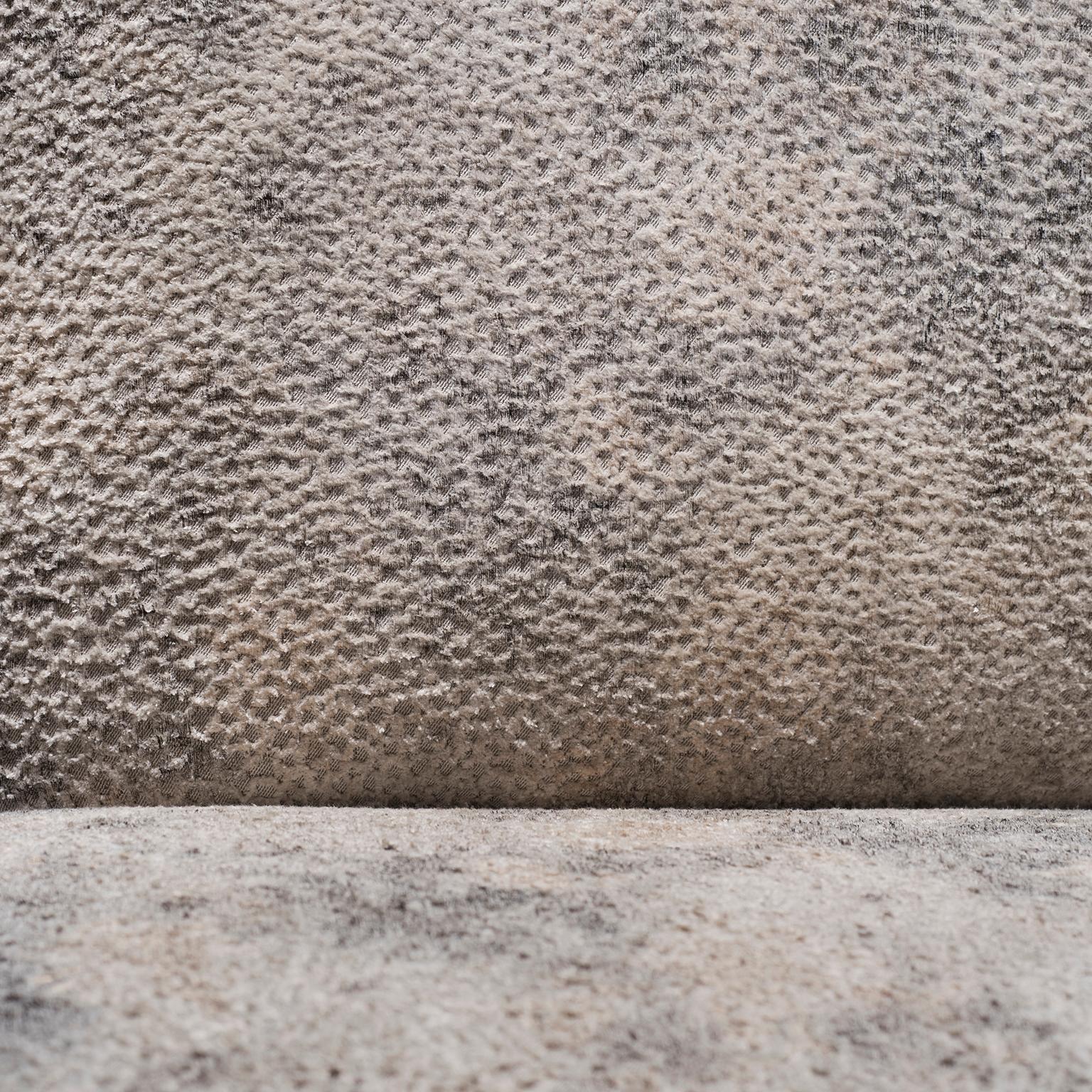 Modern Beijinho Sofa, Beige Velvet Leather, Handmade in Portugal by Greenapple In New Condition For Sale In Lisboa, PT