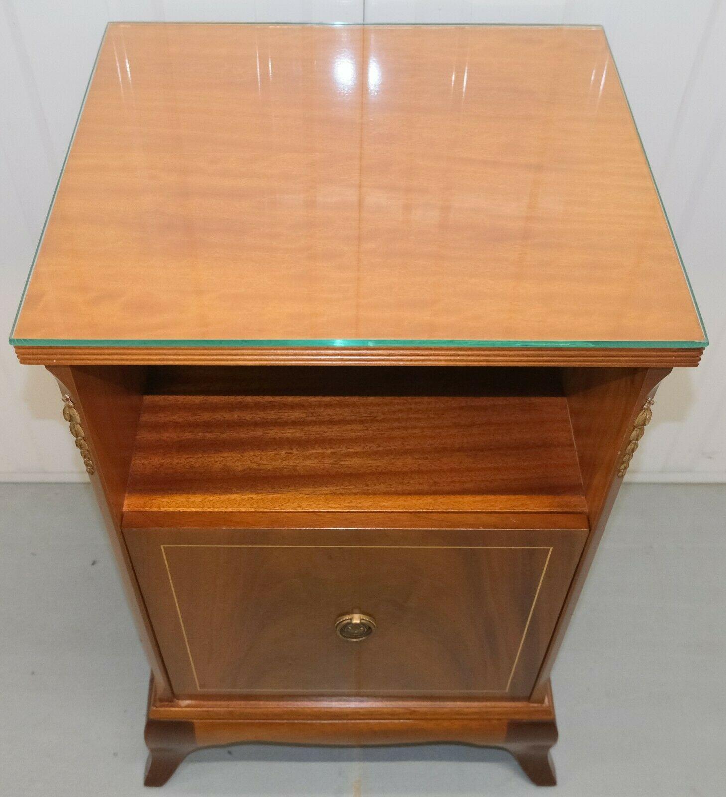 Country Beithcraft Ltd Scotland Hardwood Bedside Cabinet Flame Figure Open Bookshelf