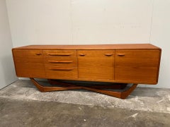 Beithcraft Val Rossi Mid-Century Modern Teak Sideboard / Credenza UK, Ende der 1960er Jahre