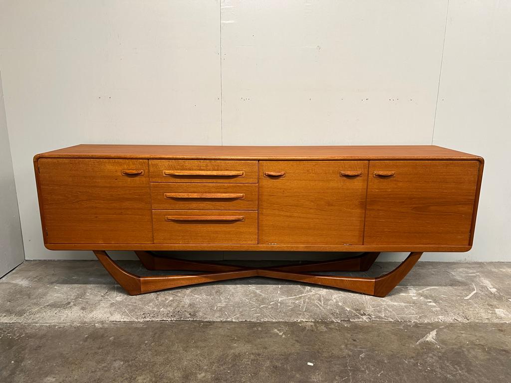 Mid-Century moderno Credenza in teak di Beithcraft Val Rossi, metà del secolo scorso, Regno Unito, fine anni '60 in vendita