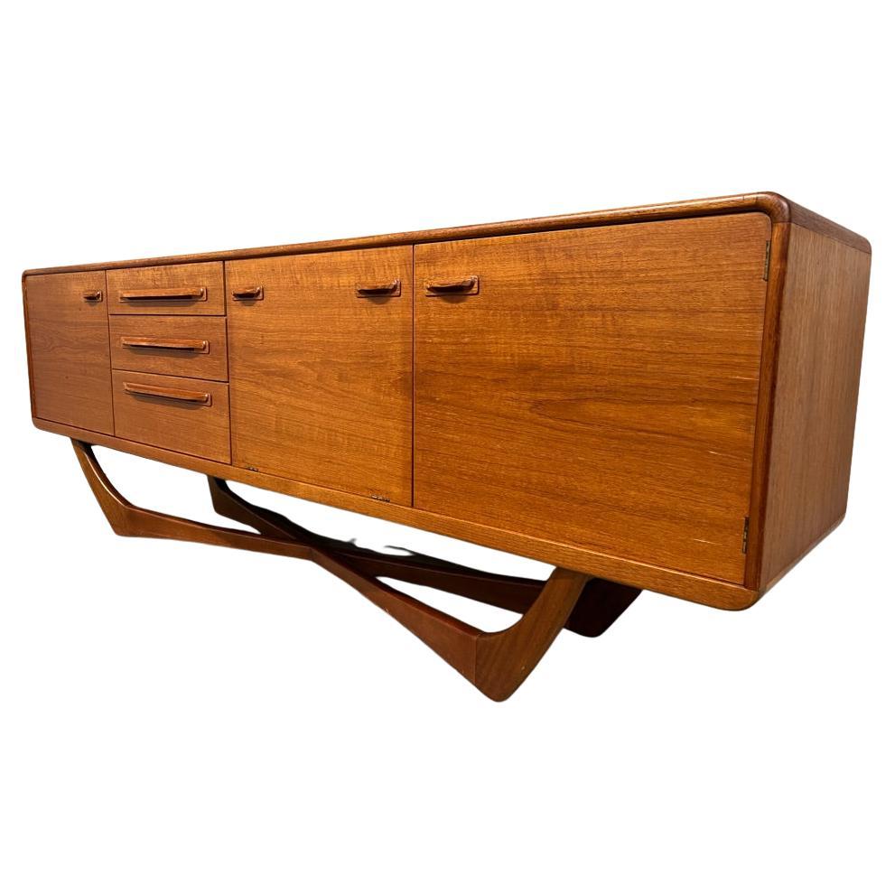 Beithcraft Val Rossi Mid-Century Modern Teak Sideboard / Credenza UK, Late 1960s