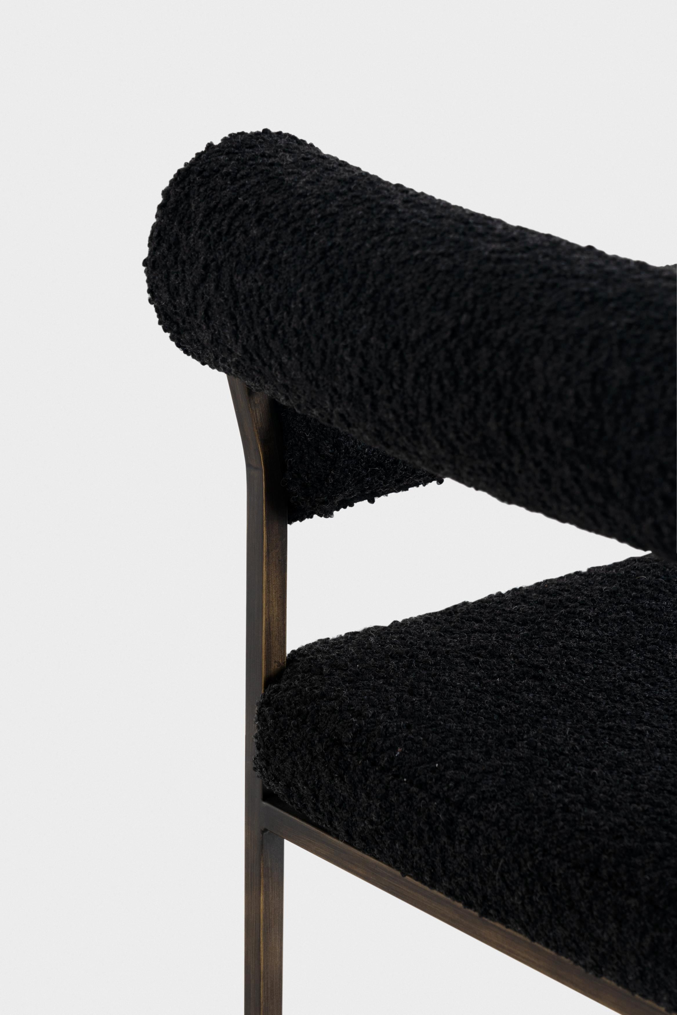 Silla Beivars de metal con acabados de latón quemado de Gianluca Cozzarolo Ennegrecido en venta