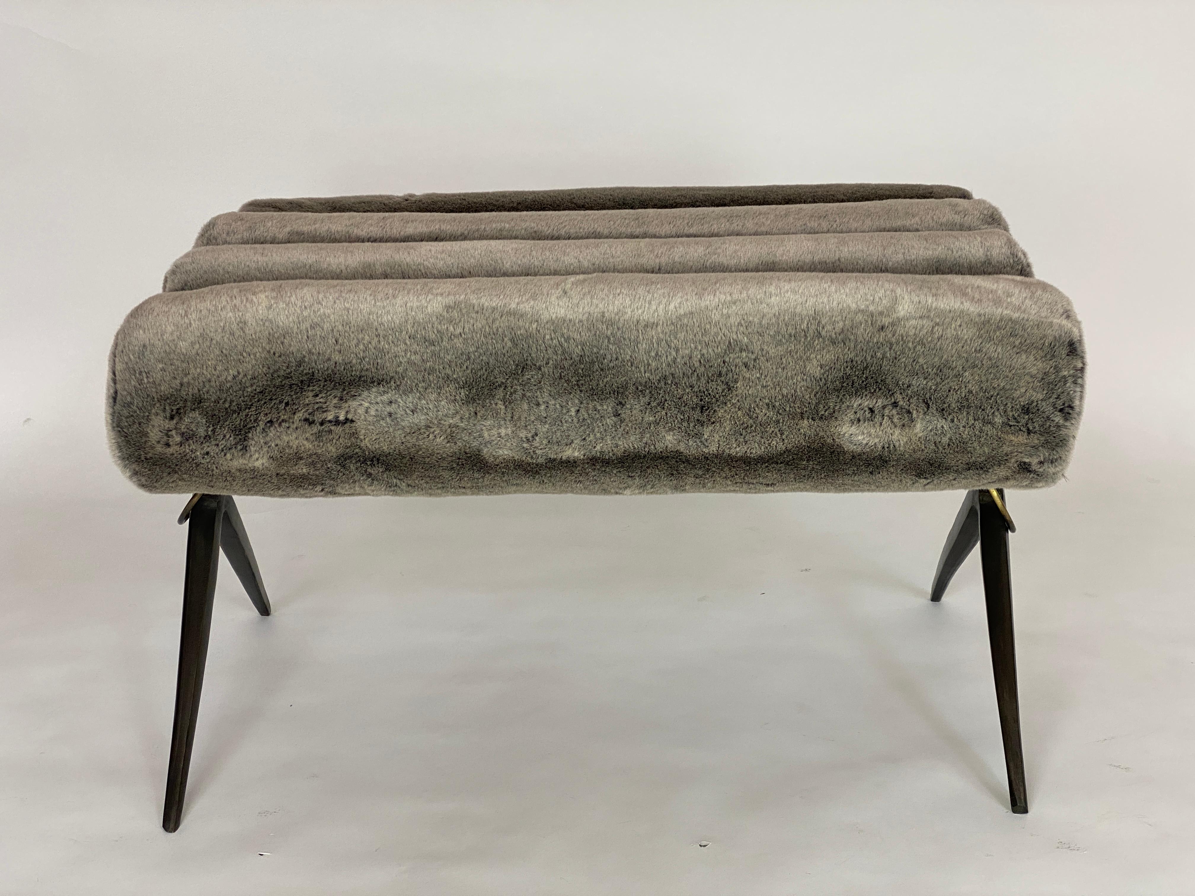 Bel Air Bench, Faux Fur, by Bourgeois Boheme Atelier In Excellent Condition For Sale In Los Angeles, CA