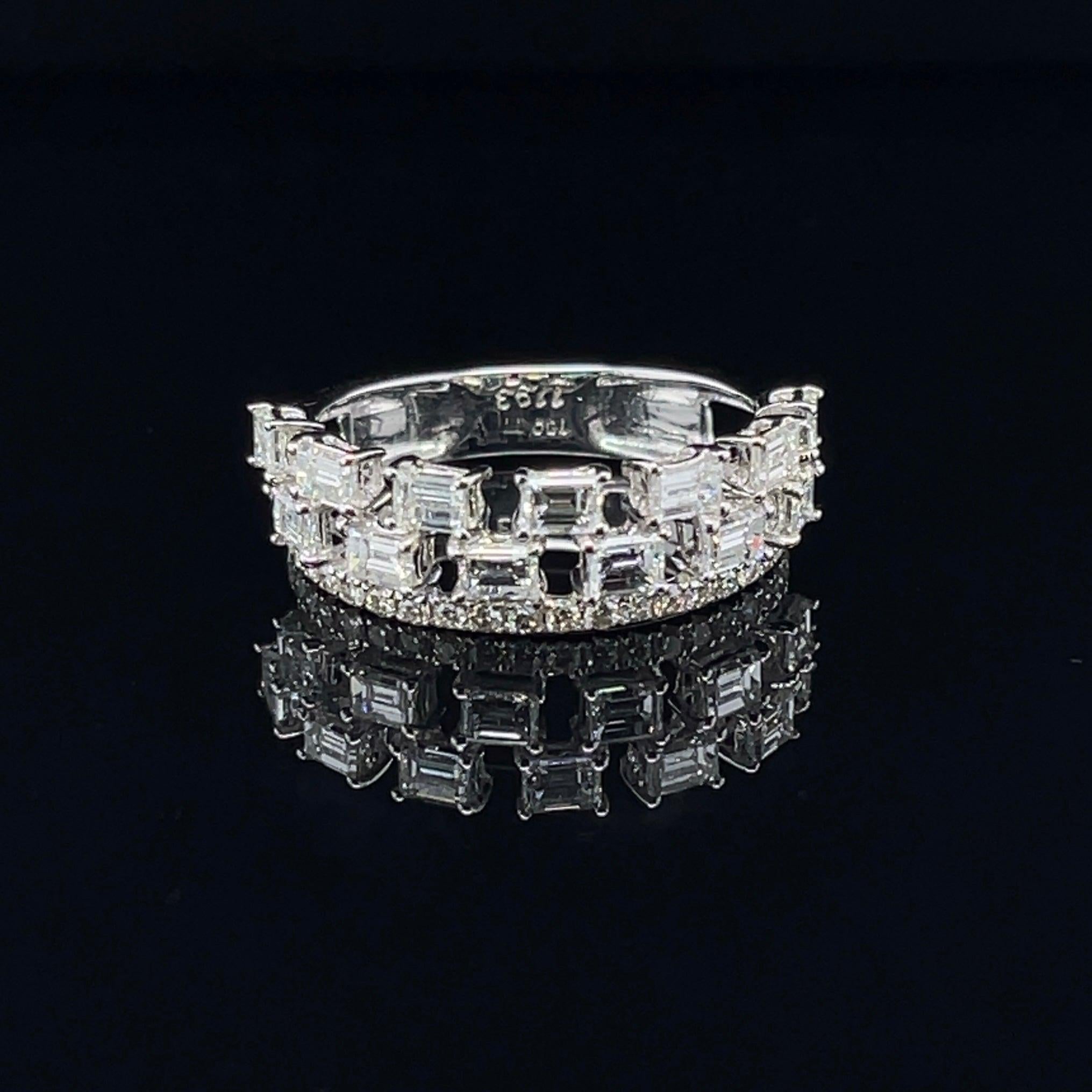 Ring 'Bela' Diamantring mit Smaragdschliff im Zustand „Neu“ im Angebot in Sydney, NSW