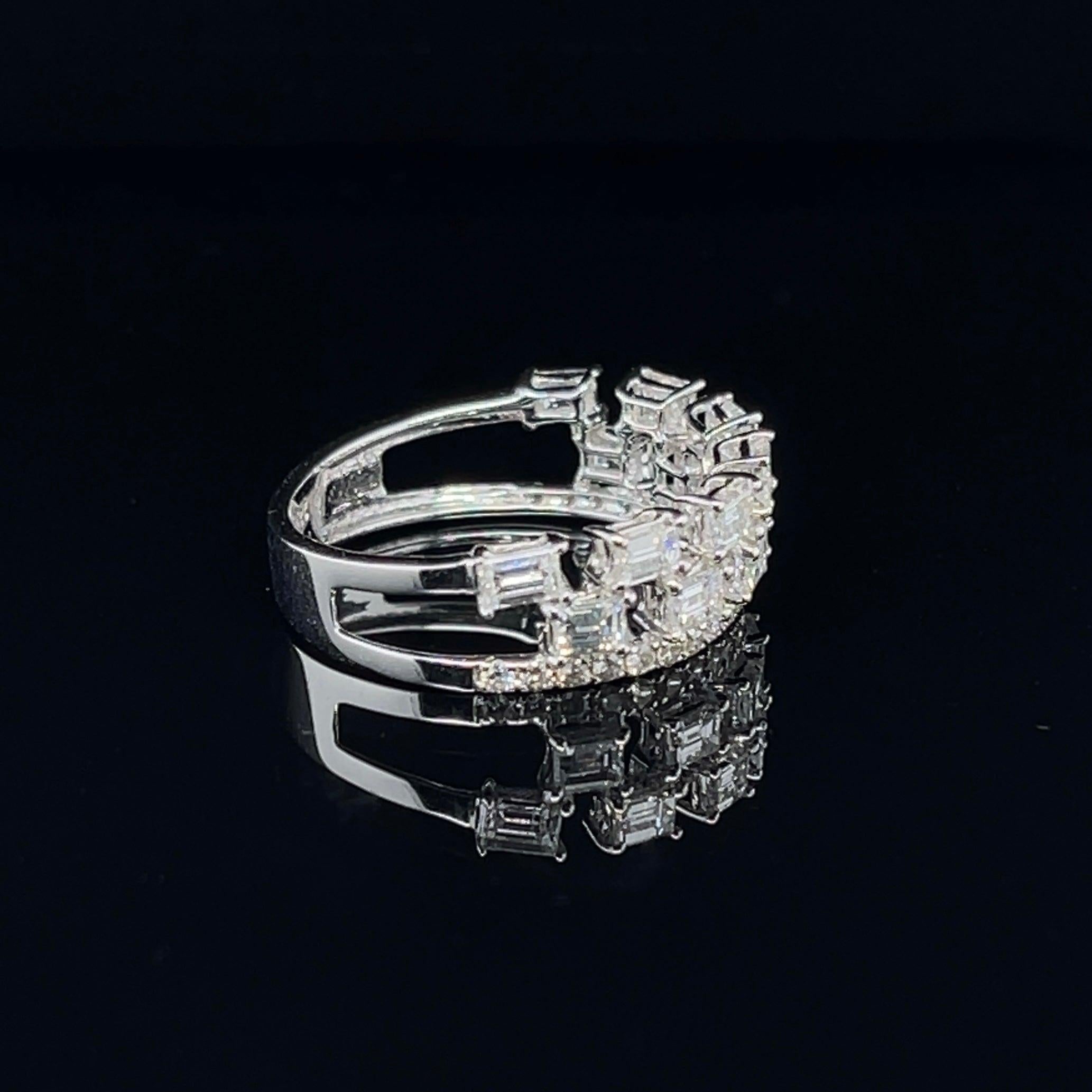 Contemporary 'Bela' Emerald Cut Diamond Ring For Sale