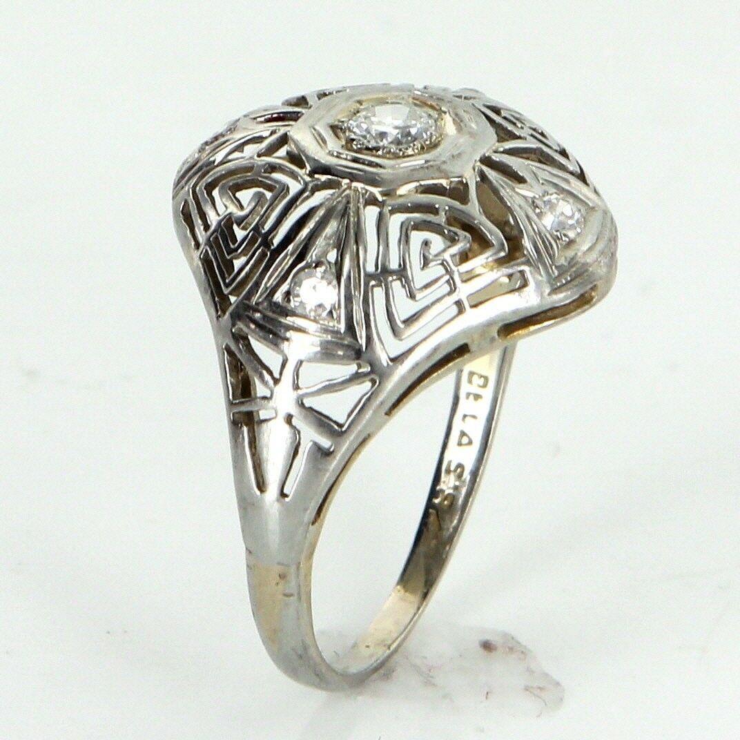 Art Deco Belais Geometric Diamond Ring Antique Deco Vintage 18 Karat Gold Fine Jewelry