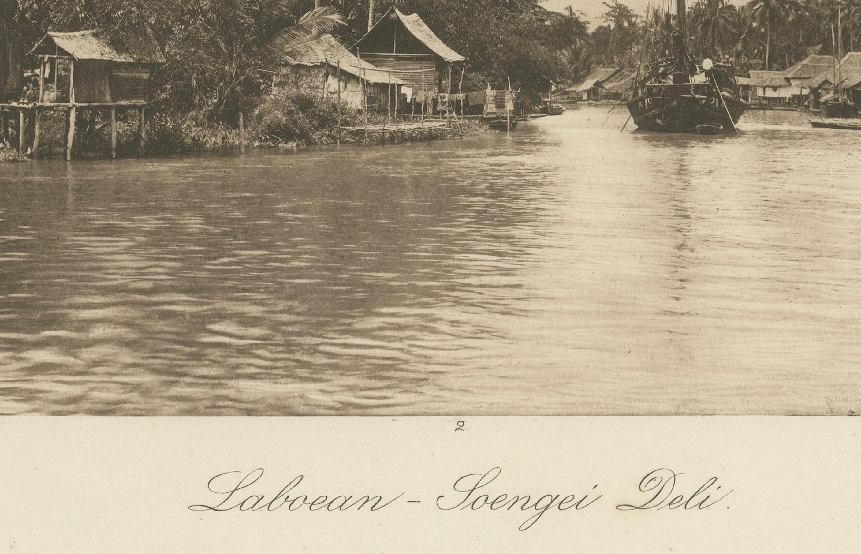 Gare de Belawan et rivière Soengei Deli, Sumatra - Photo ancienne, c.1910 en vente 1